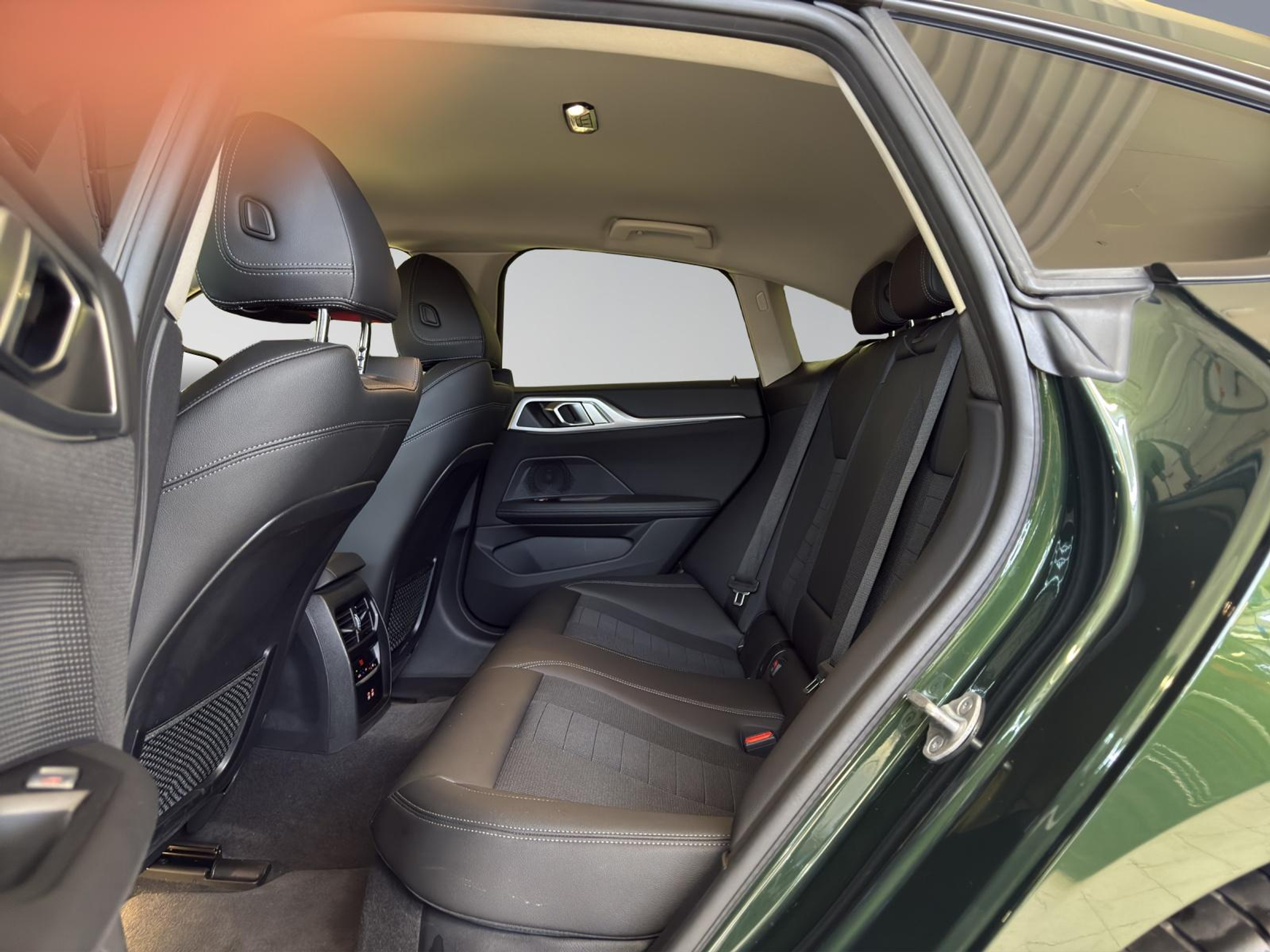 listing desktop thumbnail image 15