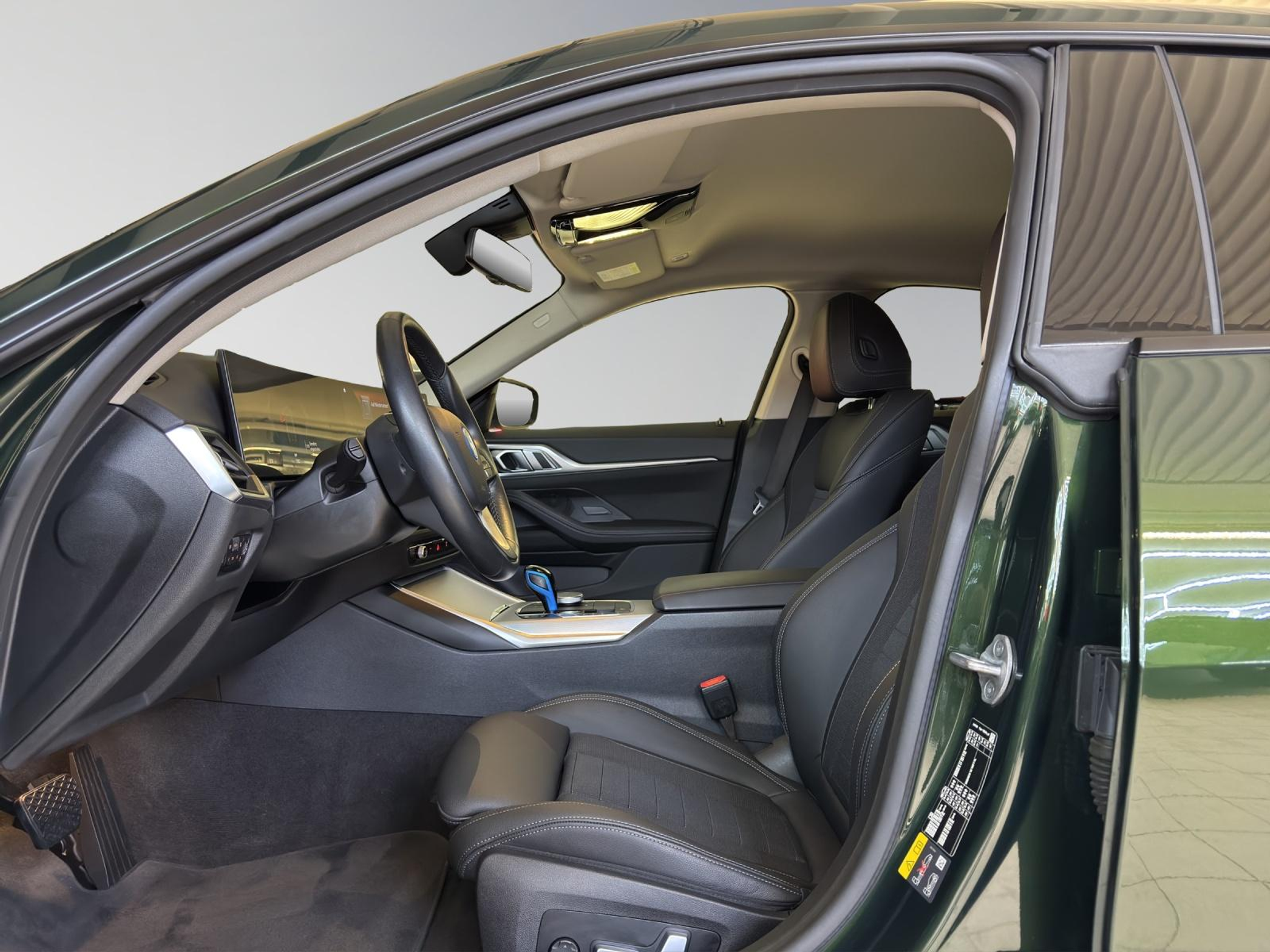 listing desktop thumbnail image 10