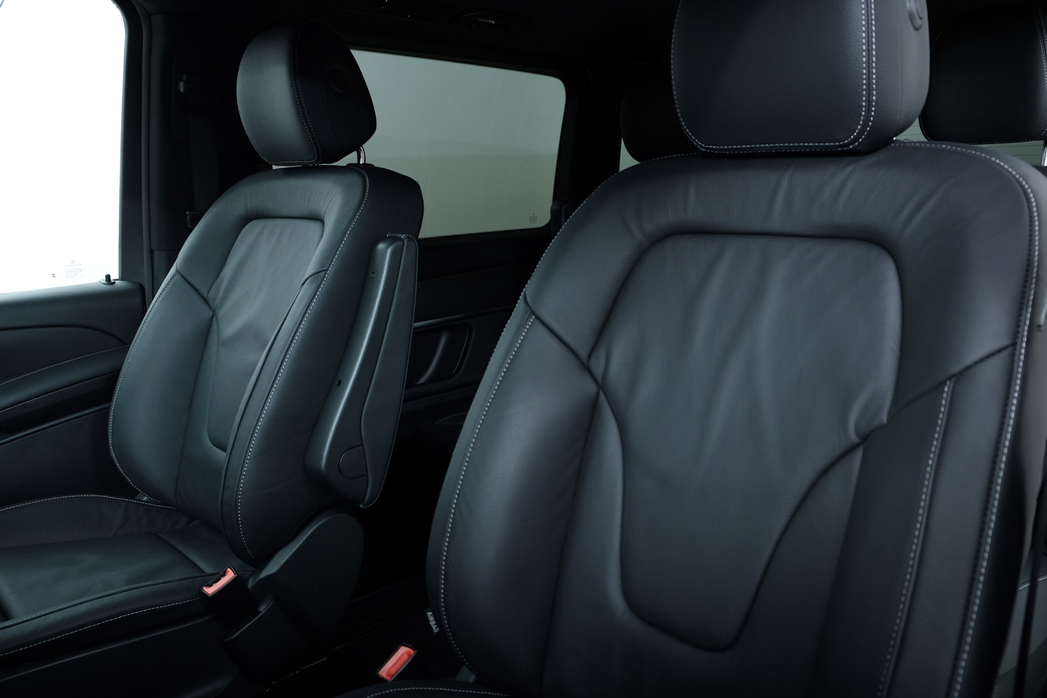 listing desktop thumbnail image 9