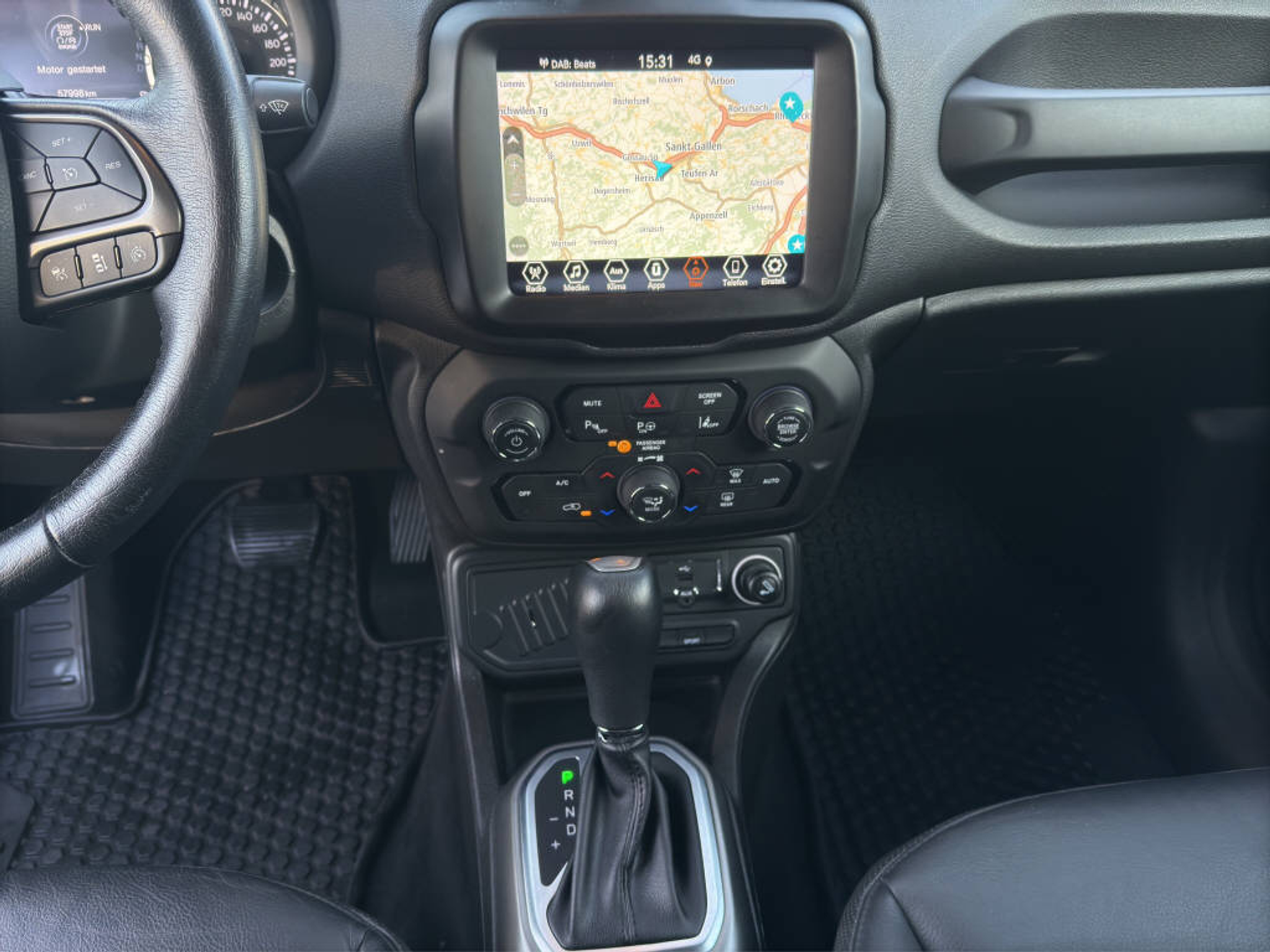 listing desktop thumbnail image 11