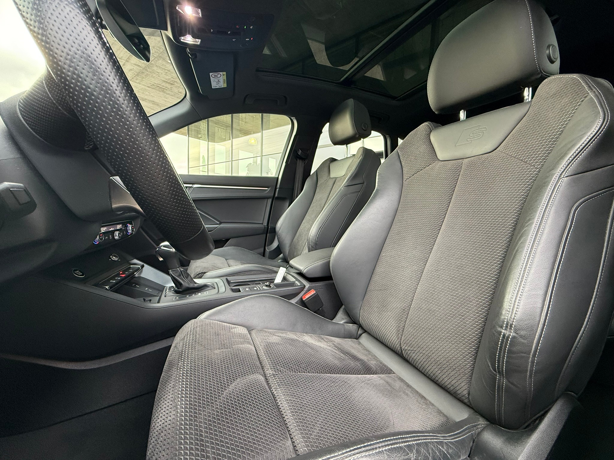 listing desktop thumbnail image 6