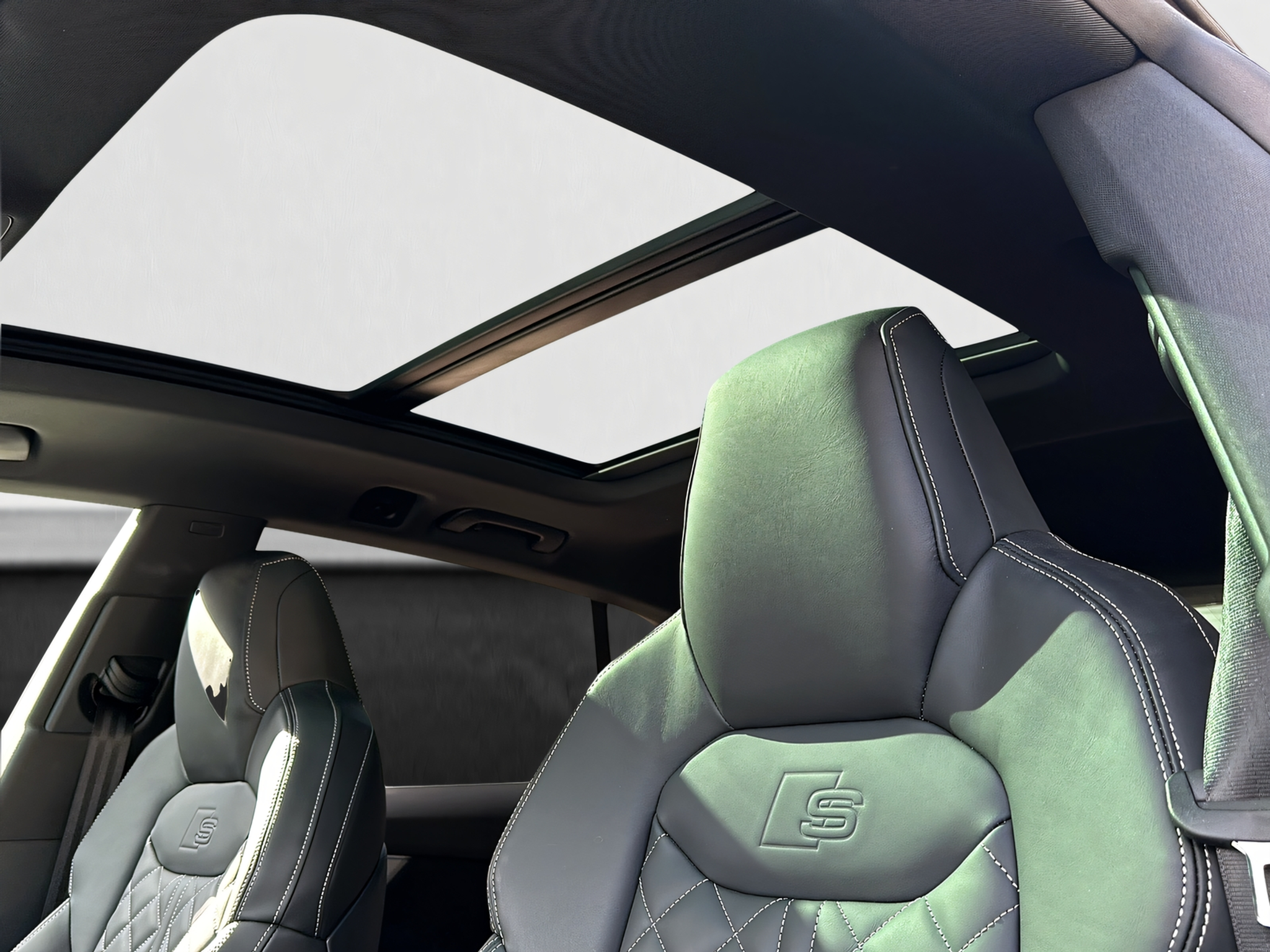 listing desktop thumbnail image 10