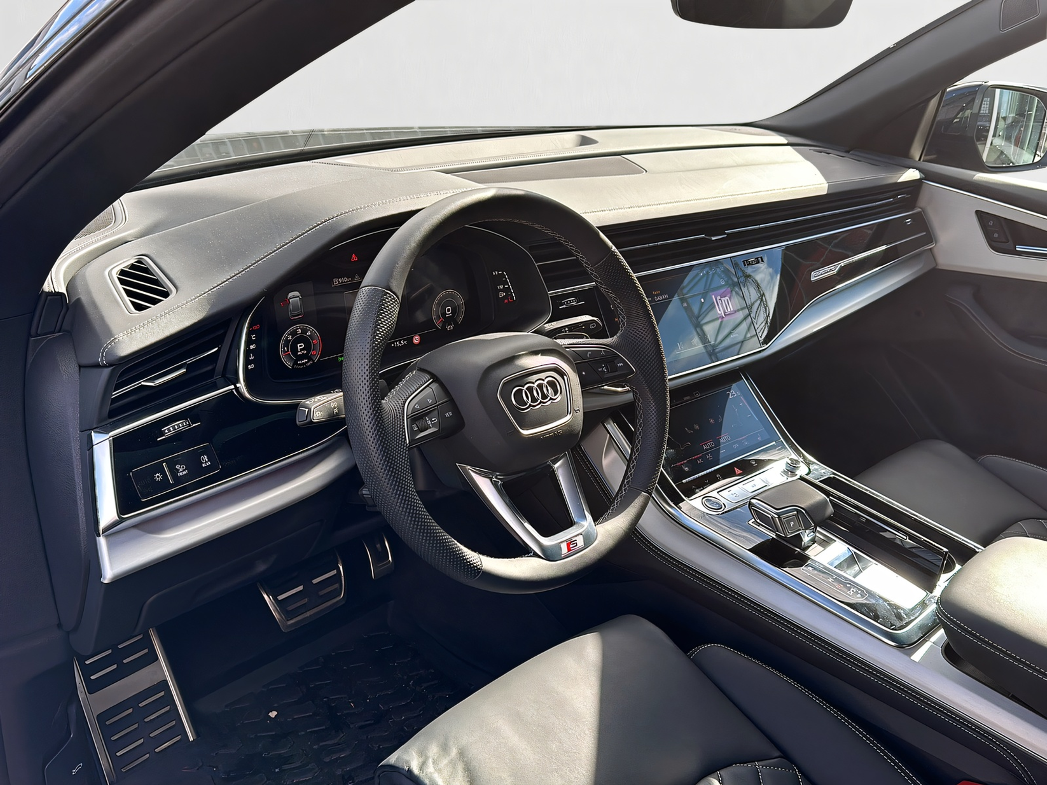 listing desktop thumbnail image 6