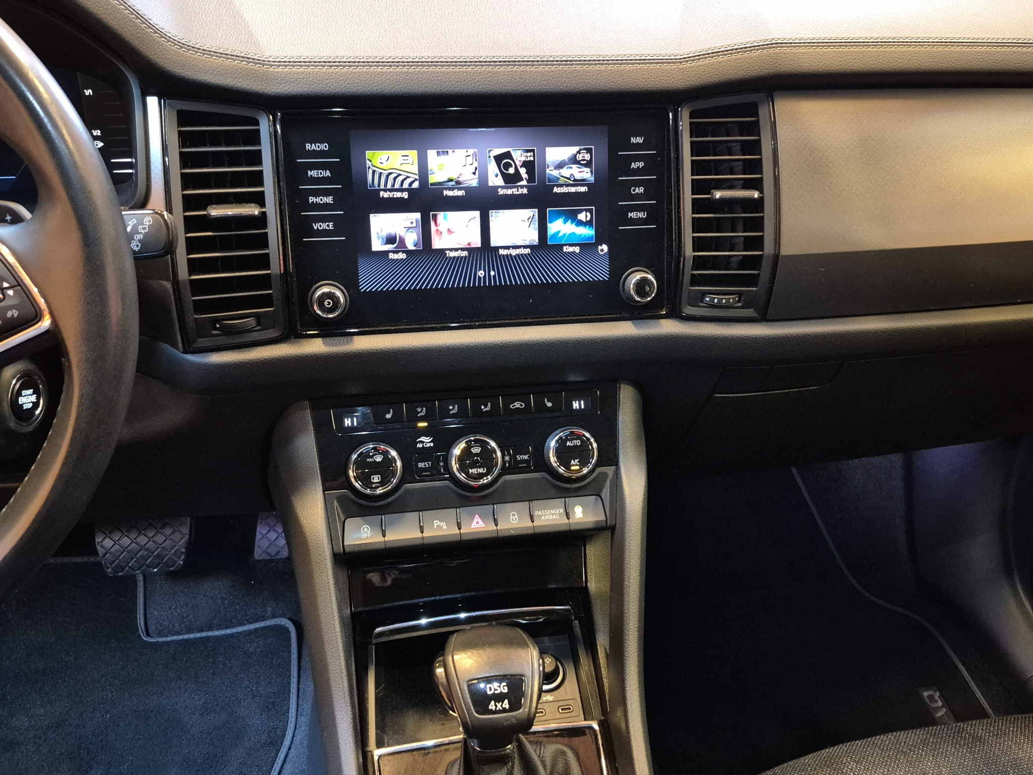 listing desktop thumbnail image 9