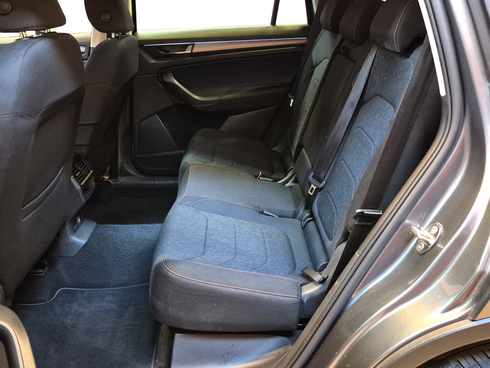 listing desktop thumbnail image 11