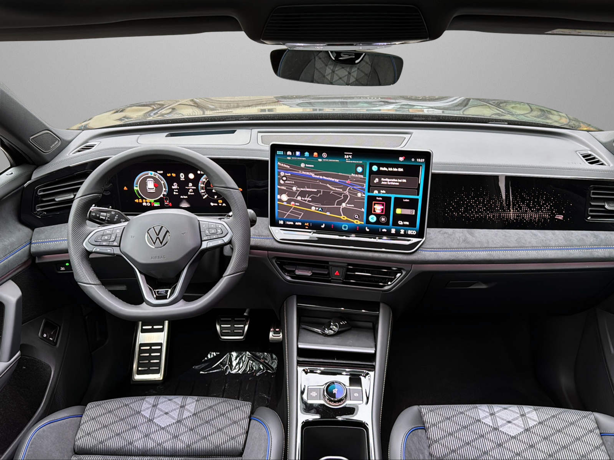 listing desktop thumbnail image 9