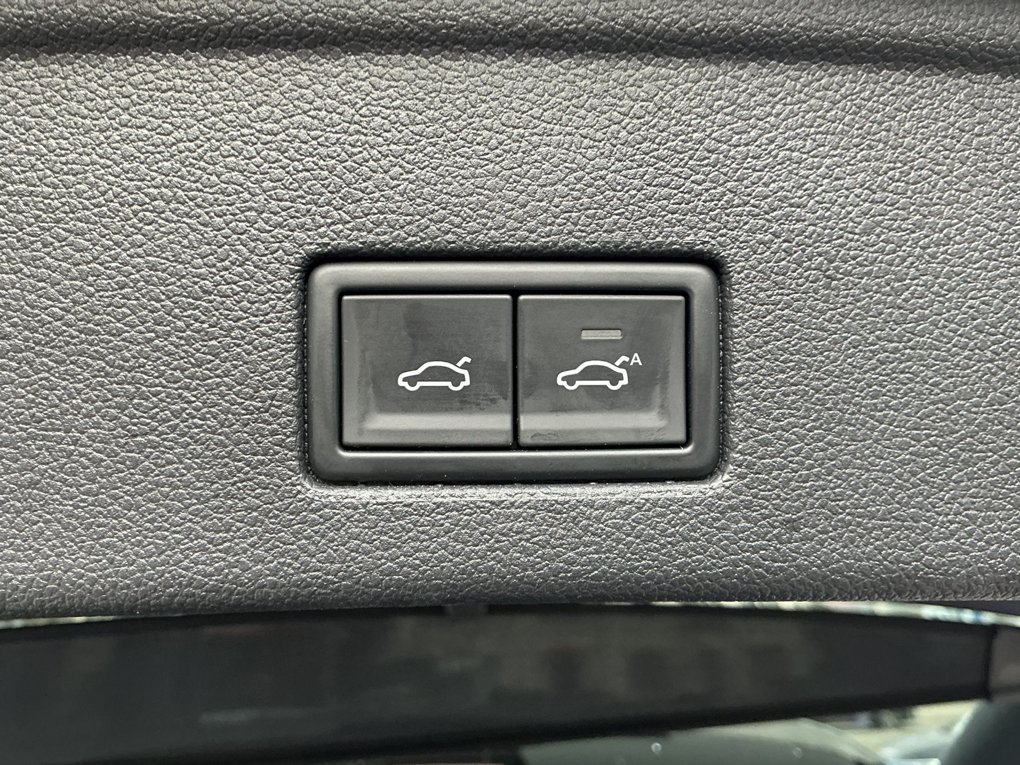 listing desktop thumbnail image 27