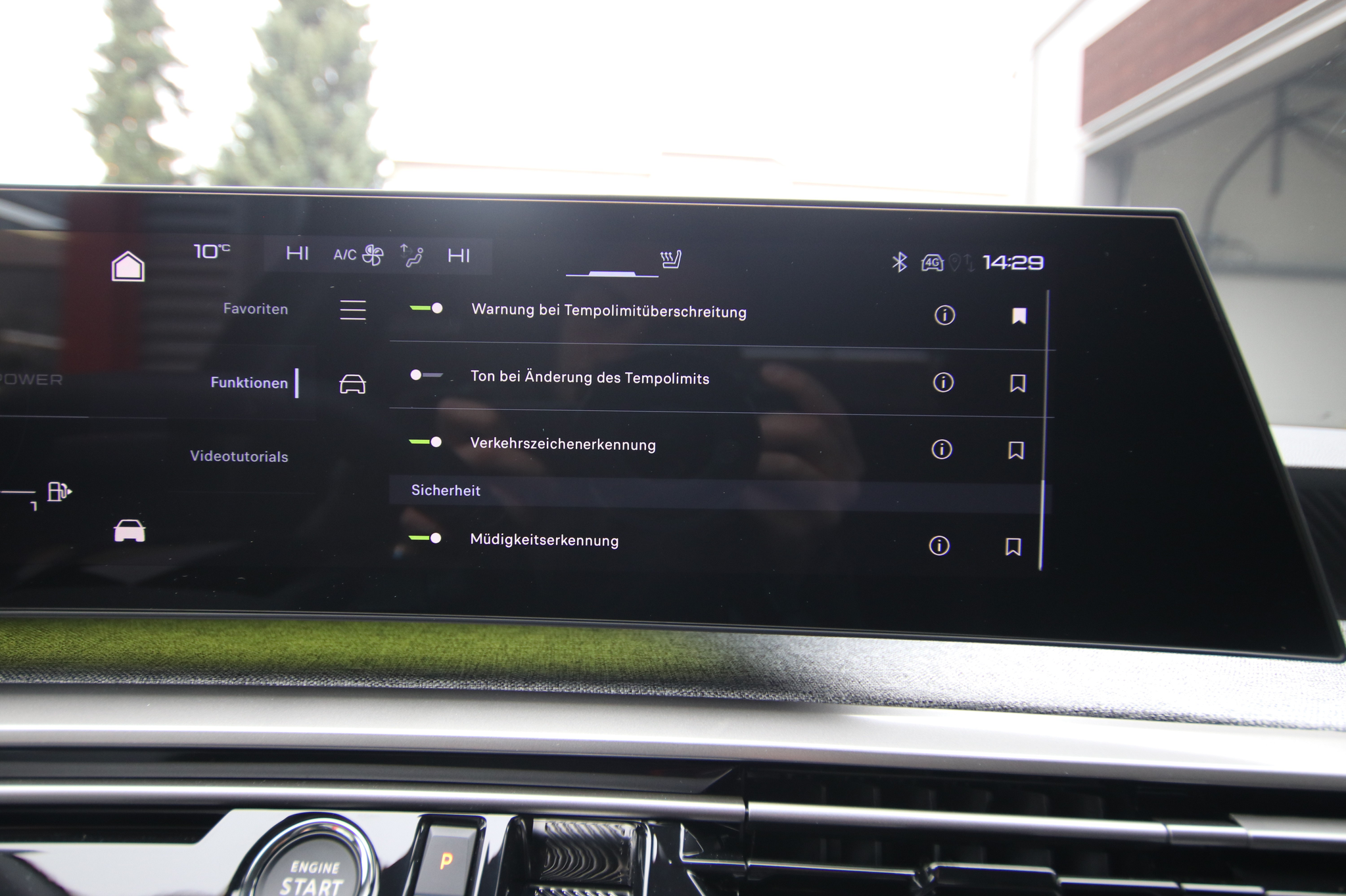 listing desktop thumbnail image 24