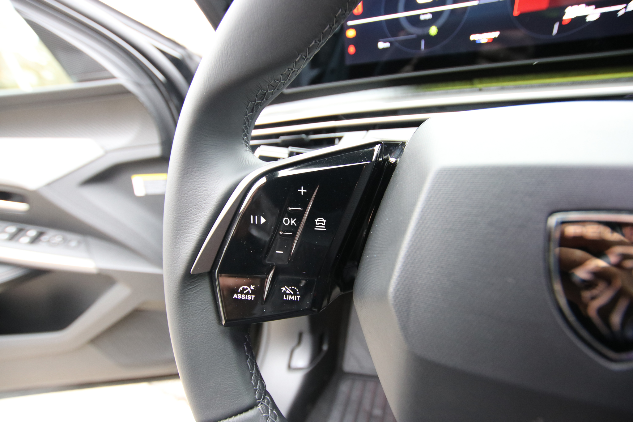 listing desktop thumbnail image 29