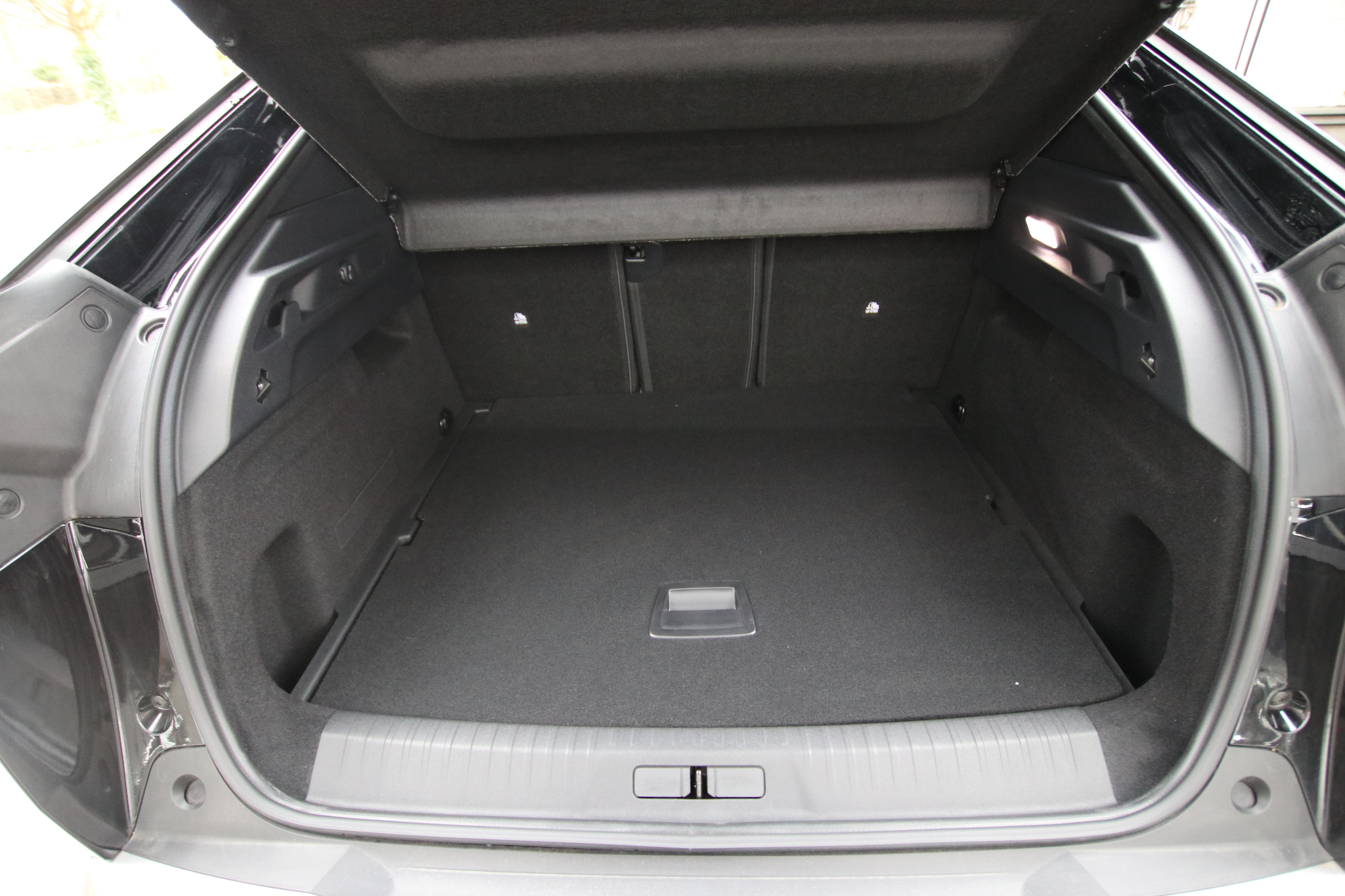 listing desktop thumbnail image 15