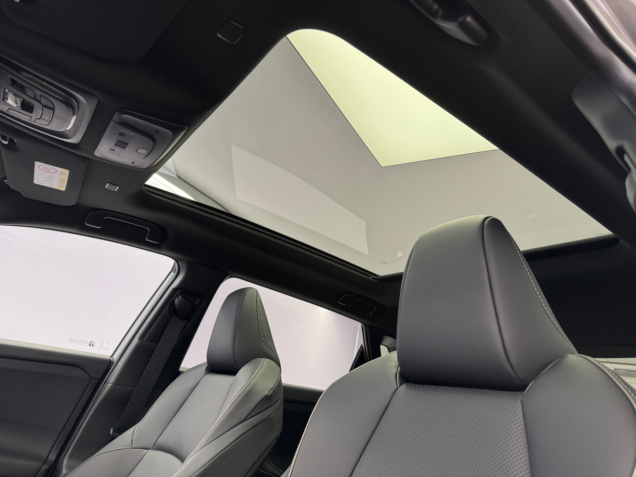 listing desktop thumbnail image 16