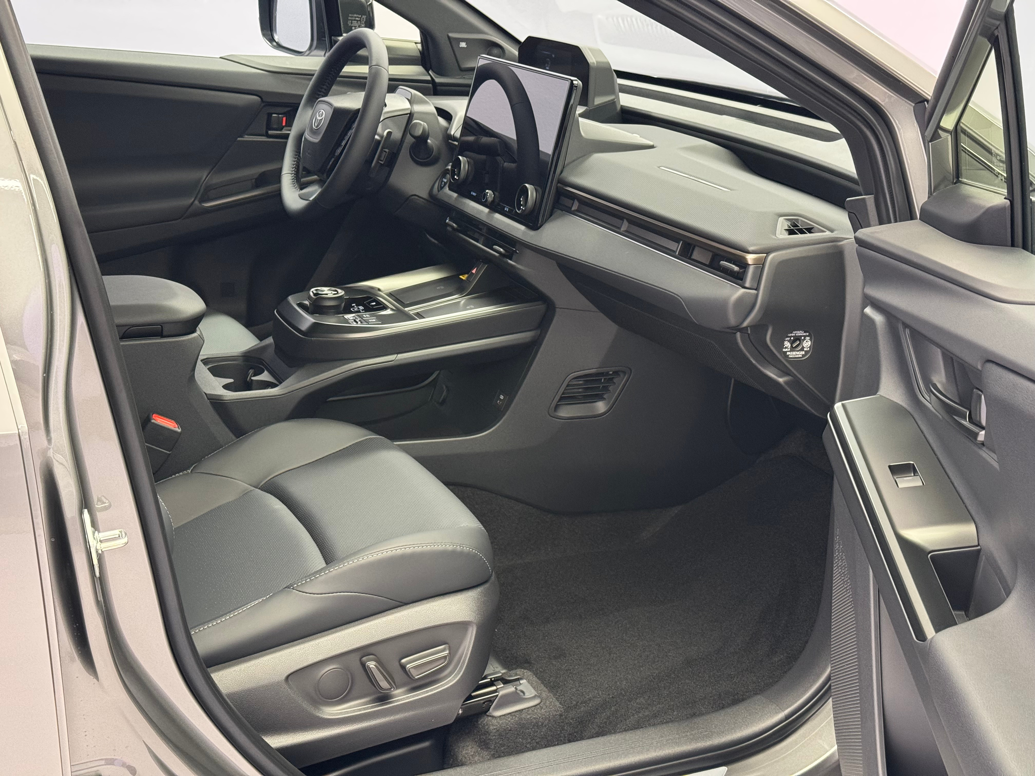 listing desktop thumbnail image 7