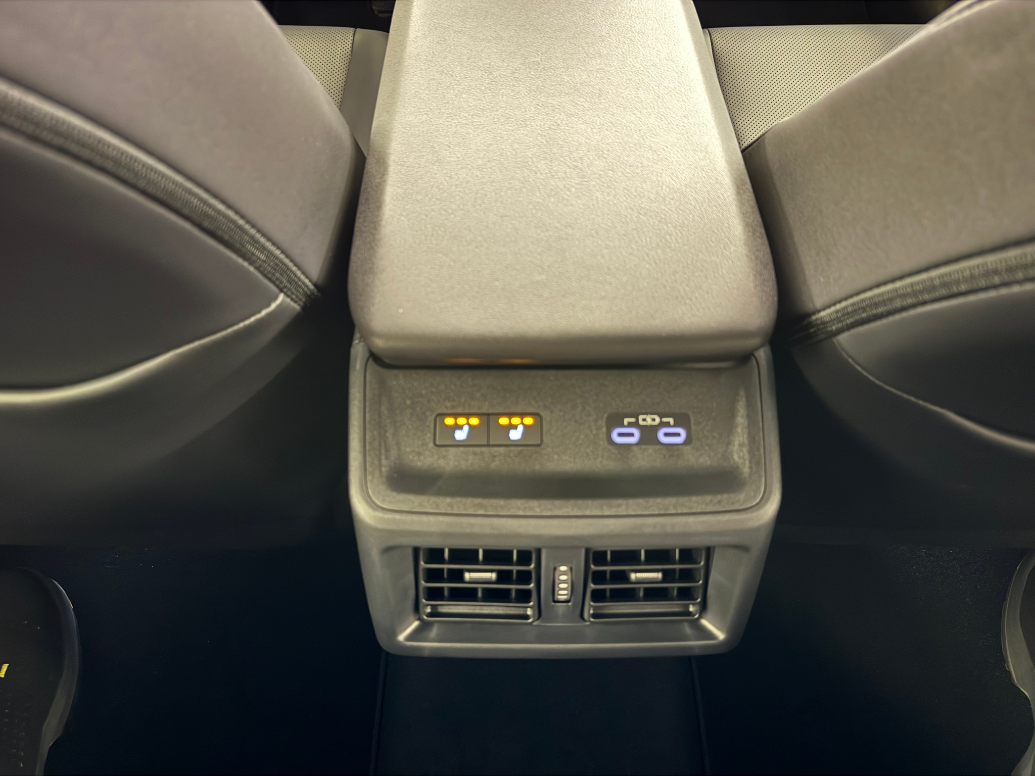 listing desktop thumbnail image 15