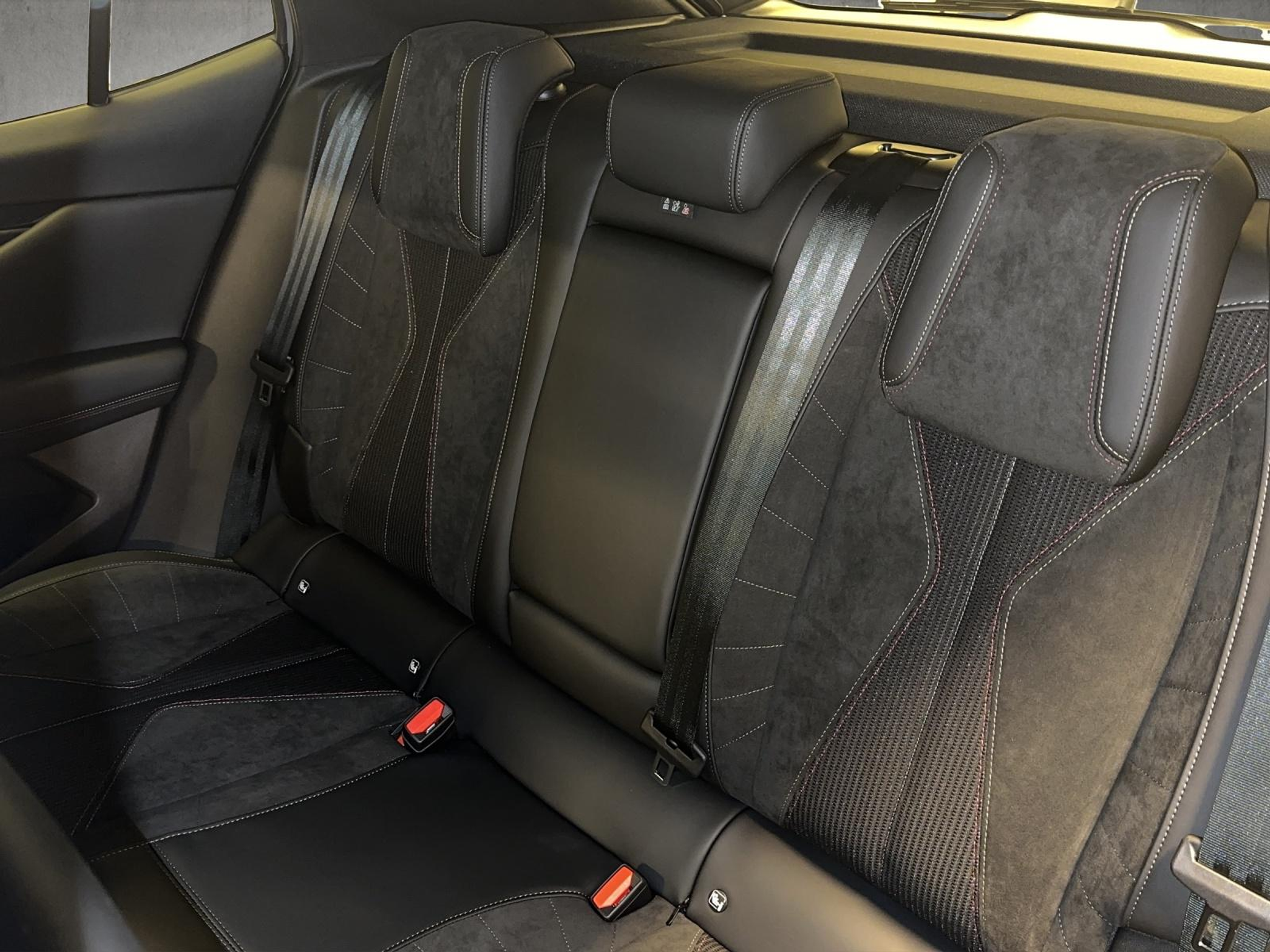 listing desktop thumbnail image 12