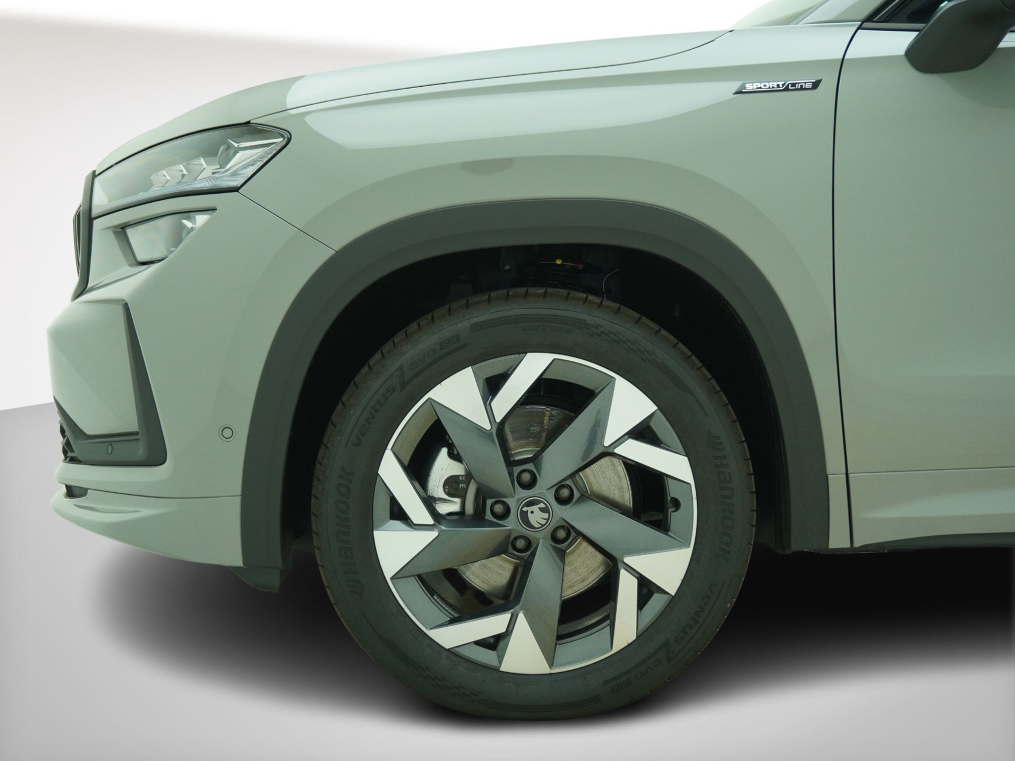 listing desktop thumbnail image 10