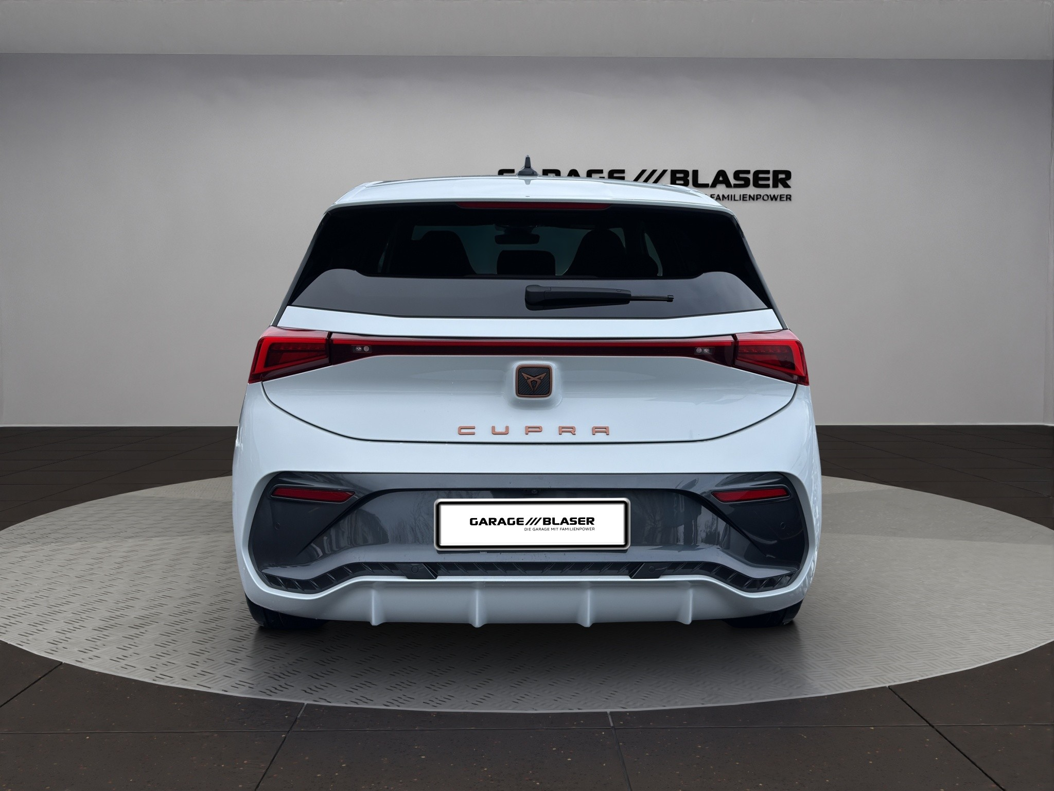 listing desktop thumbnail image 3