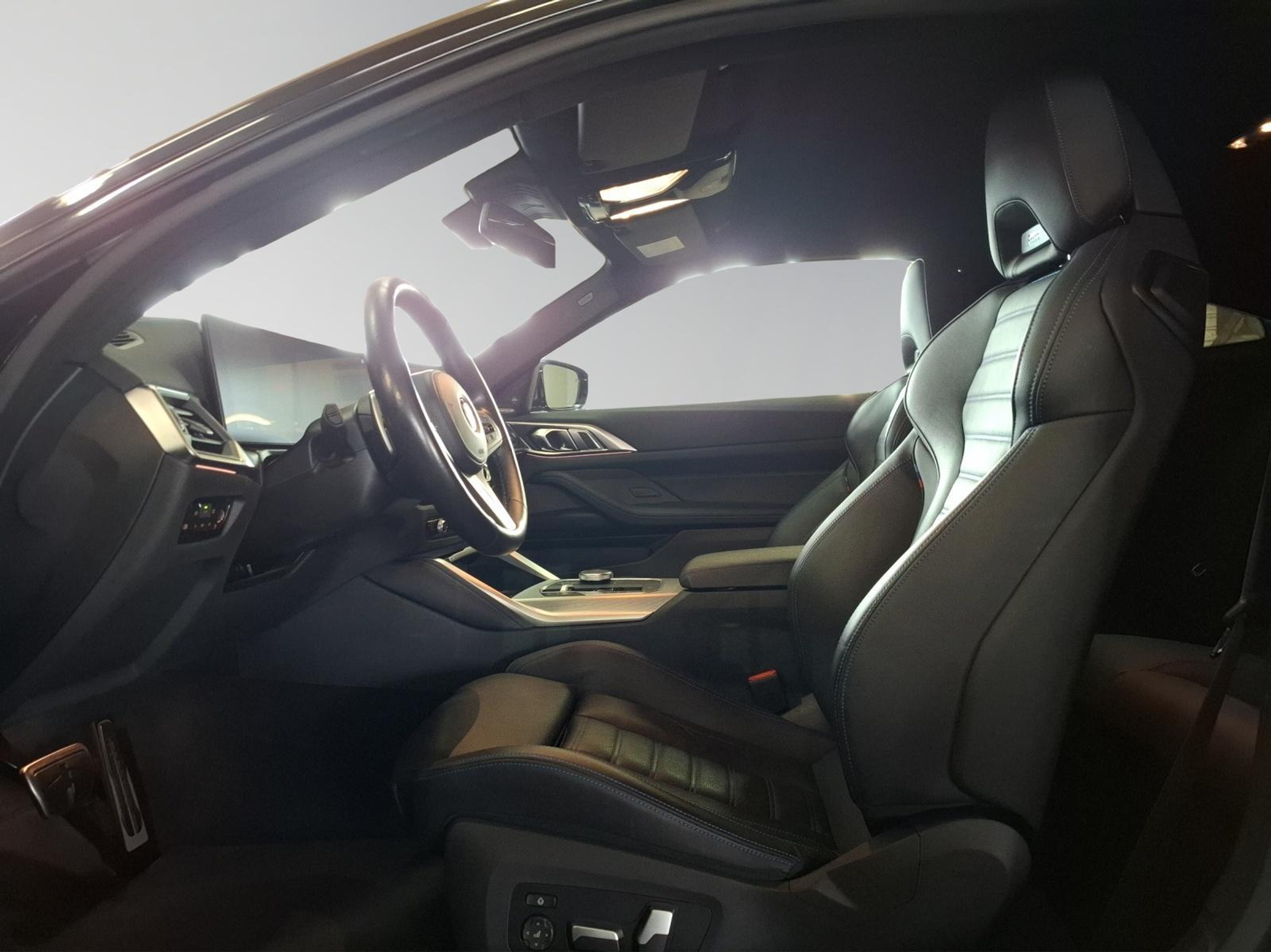 listing desktop thumbnail image 3