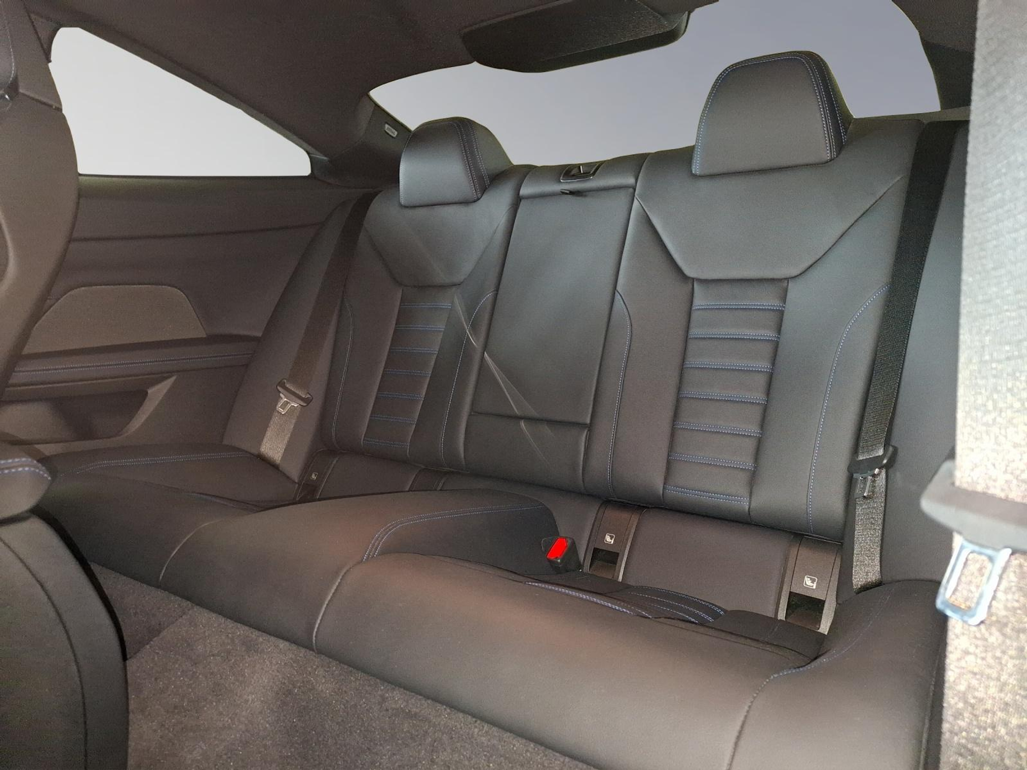 listing desktop thumbnail image 6