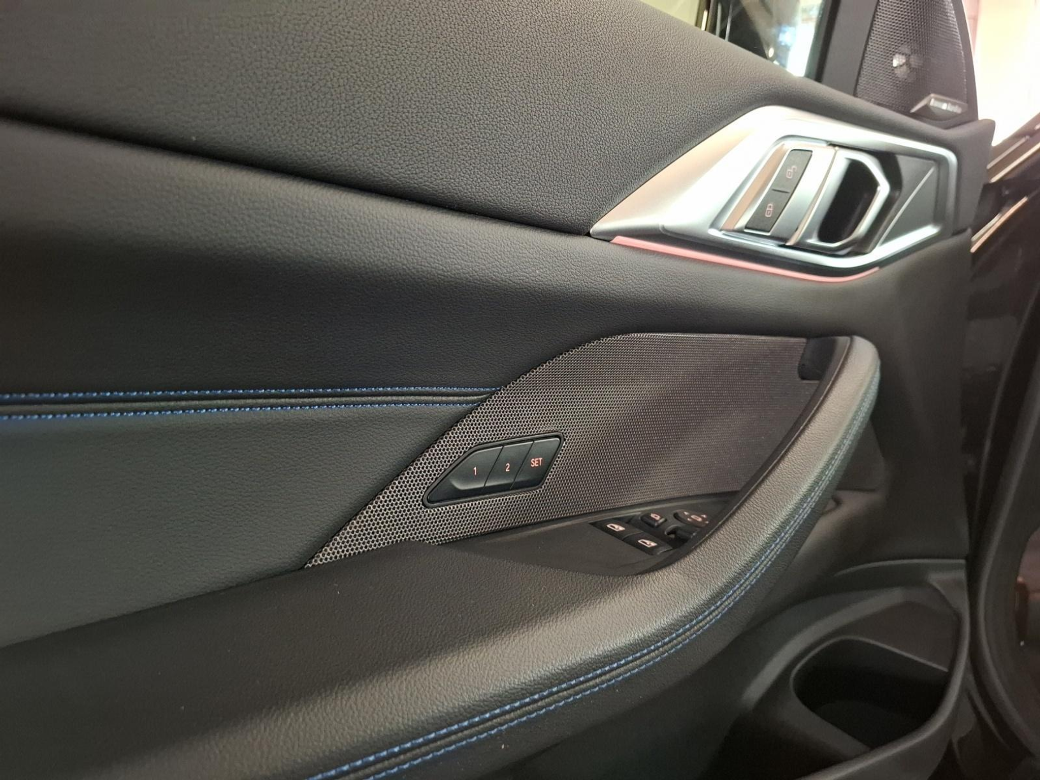 listing desktop thumbnail image 5