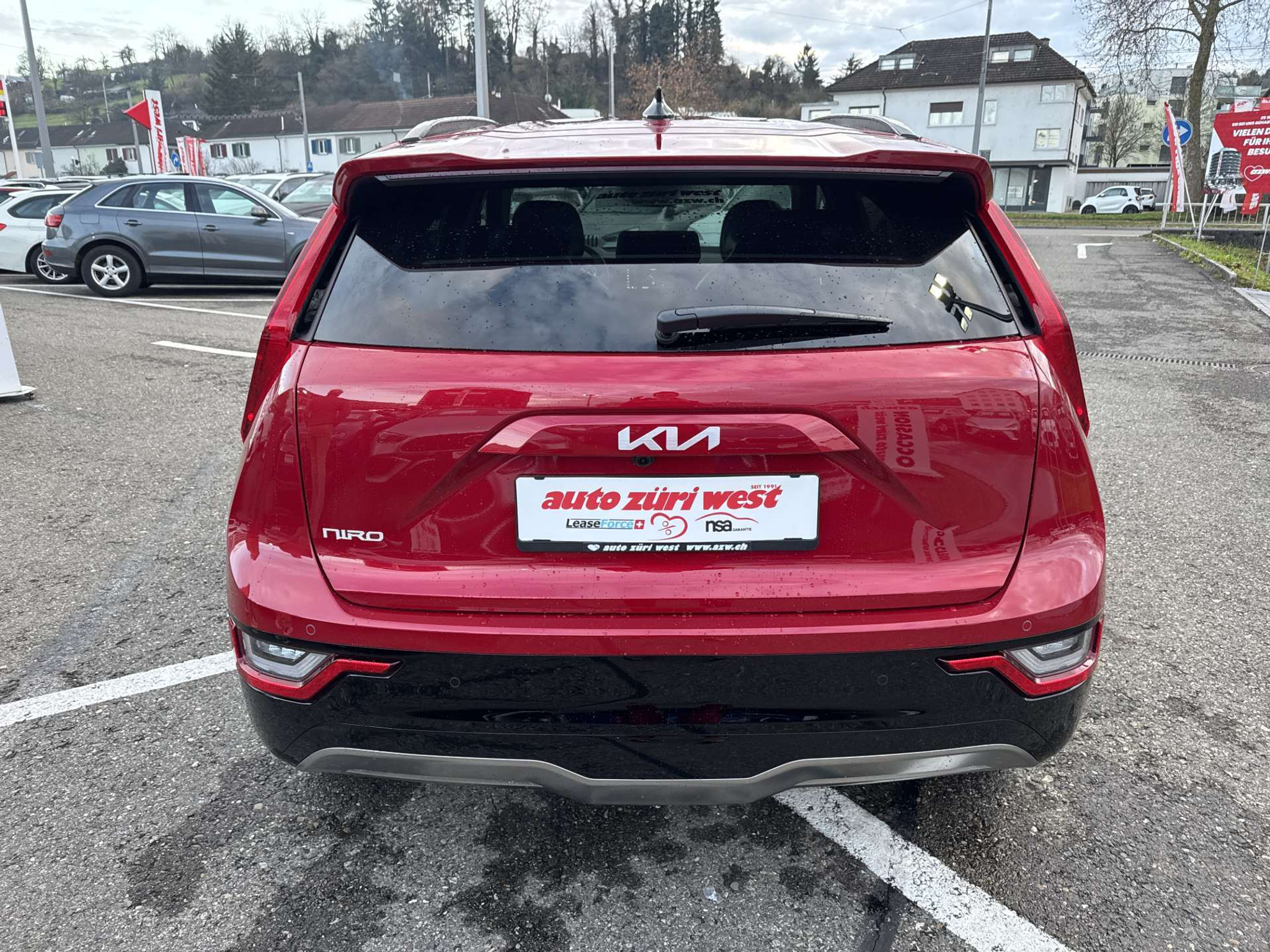 listing desktop thumbnail image 14