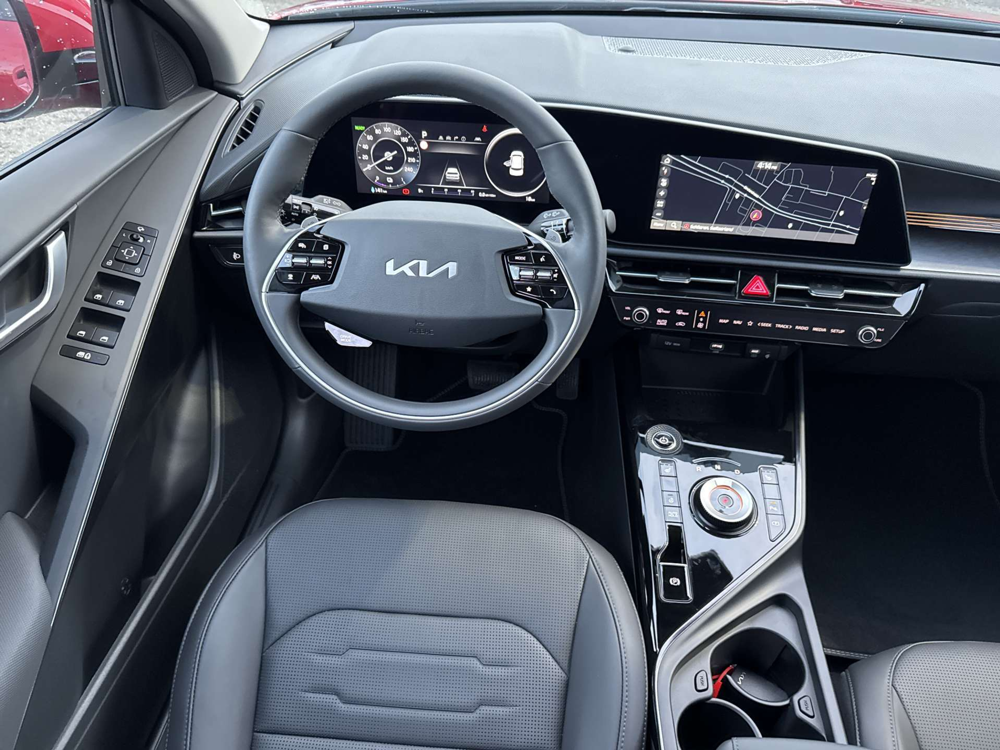 listing desktop thumbnail image 4