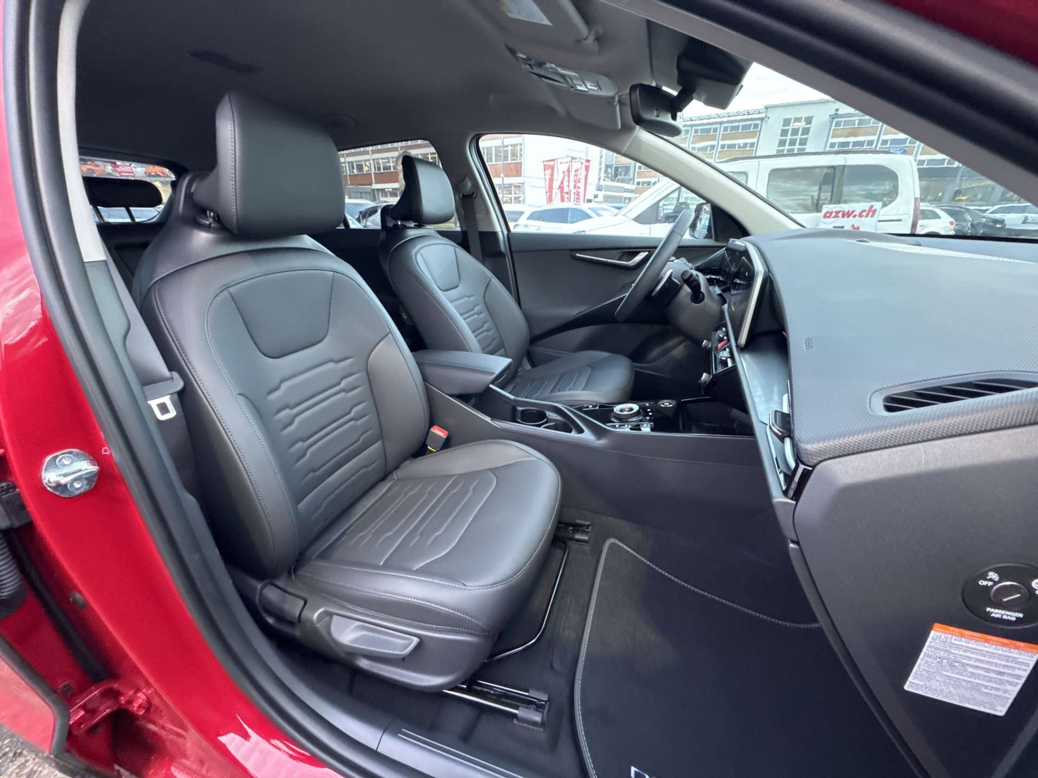 listing desktop thumbnail image 12