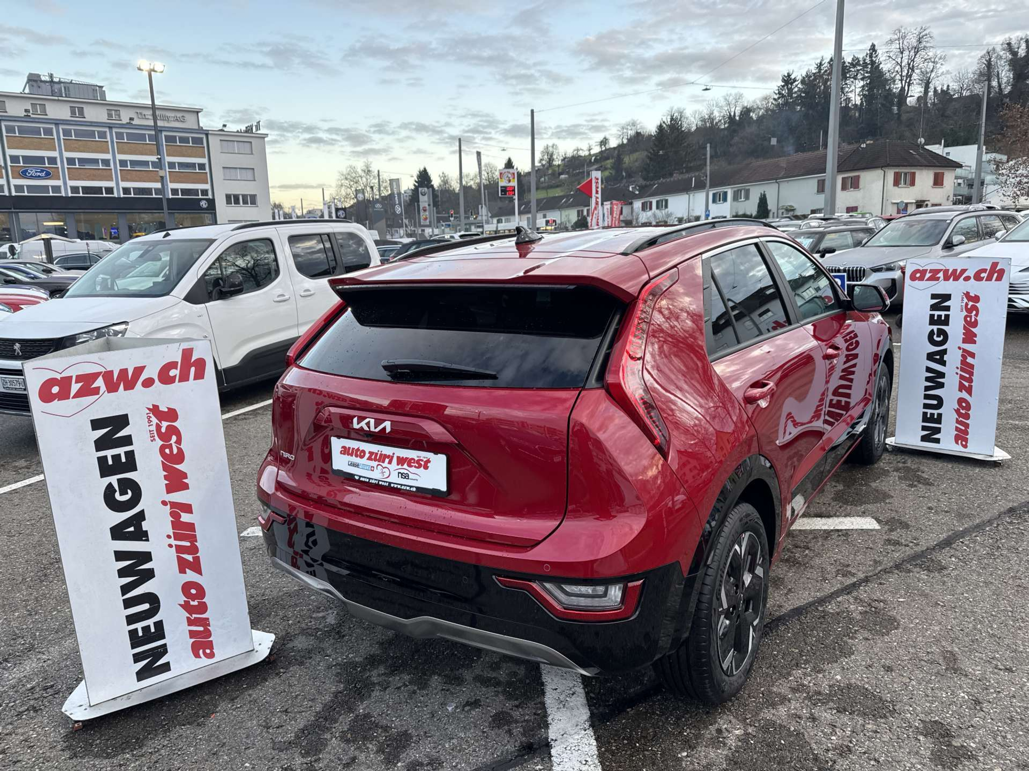 listing desktop thumbnail image 2