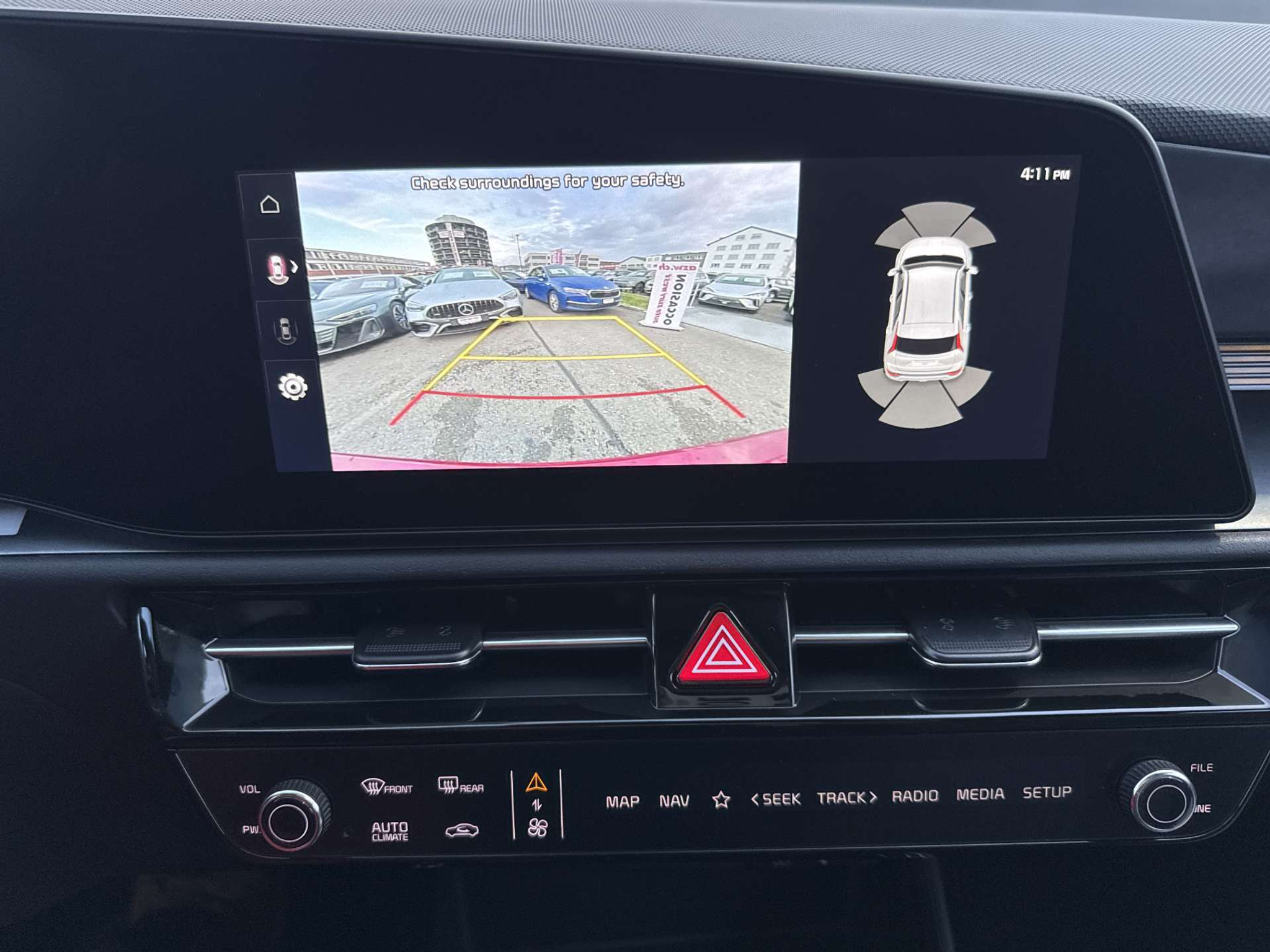 listing desktop thumbnail image 9