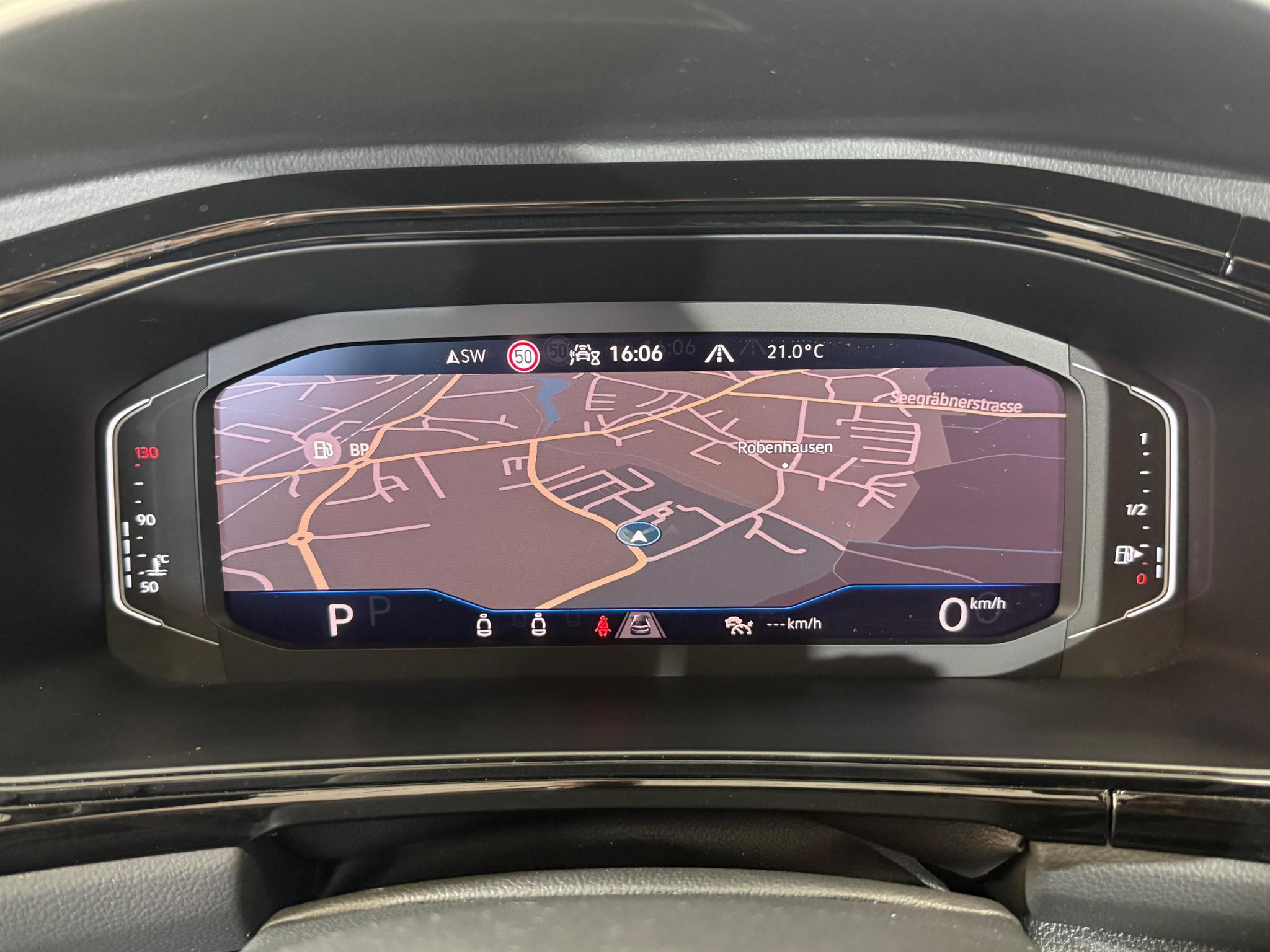 listing desktop thumbnail image 15