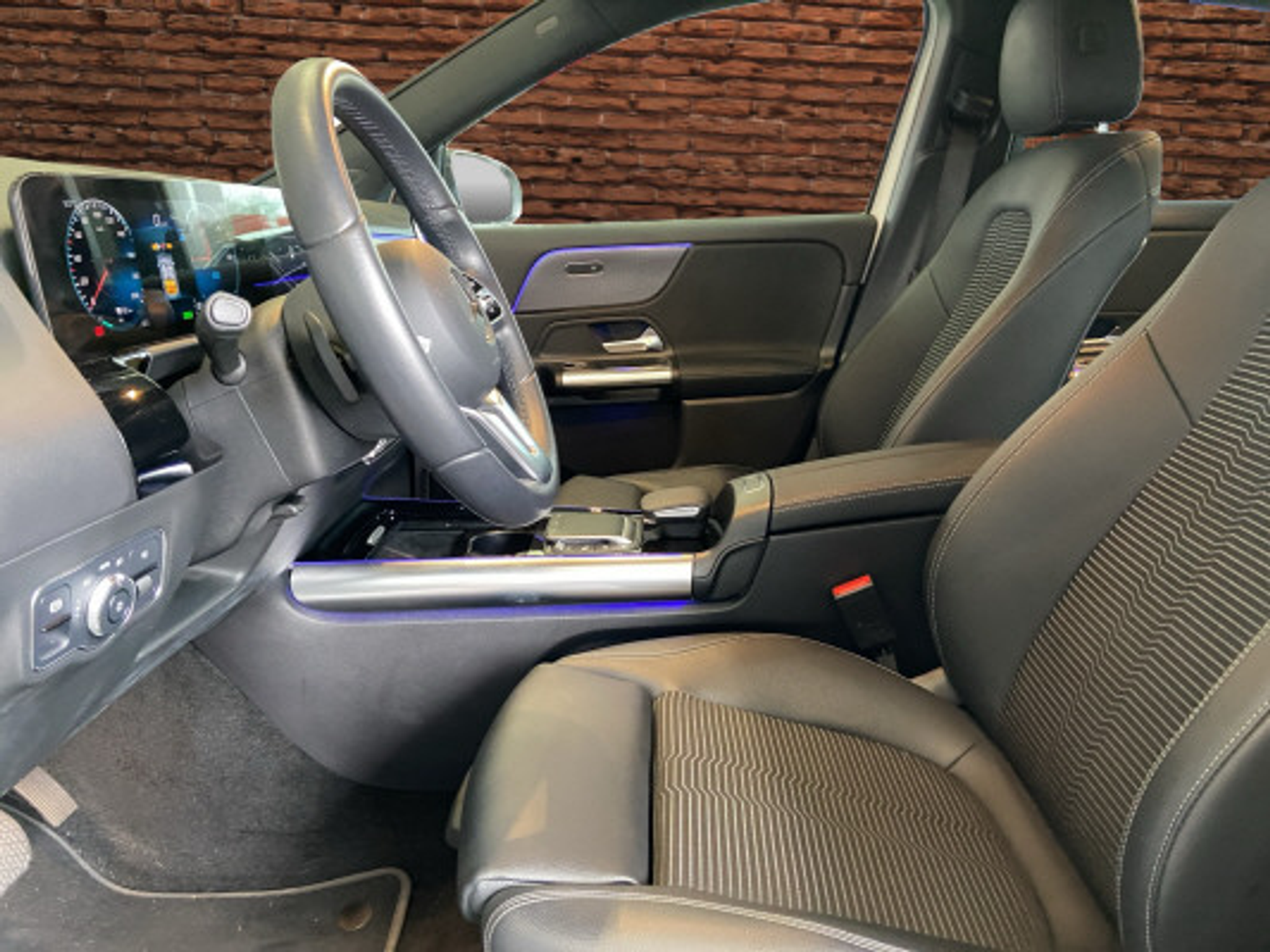 listing desktop thumbnail image 10