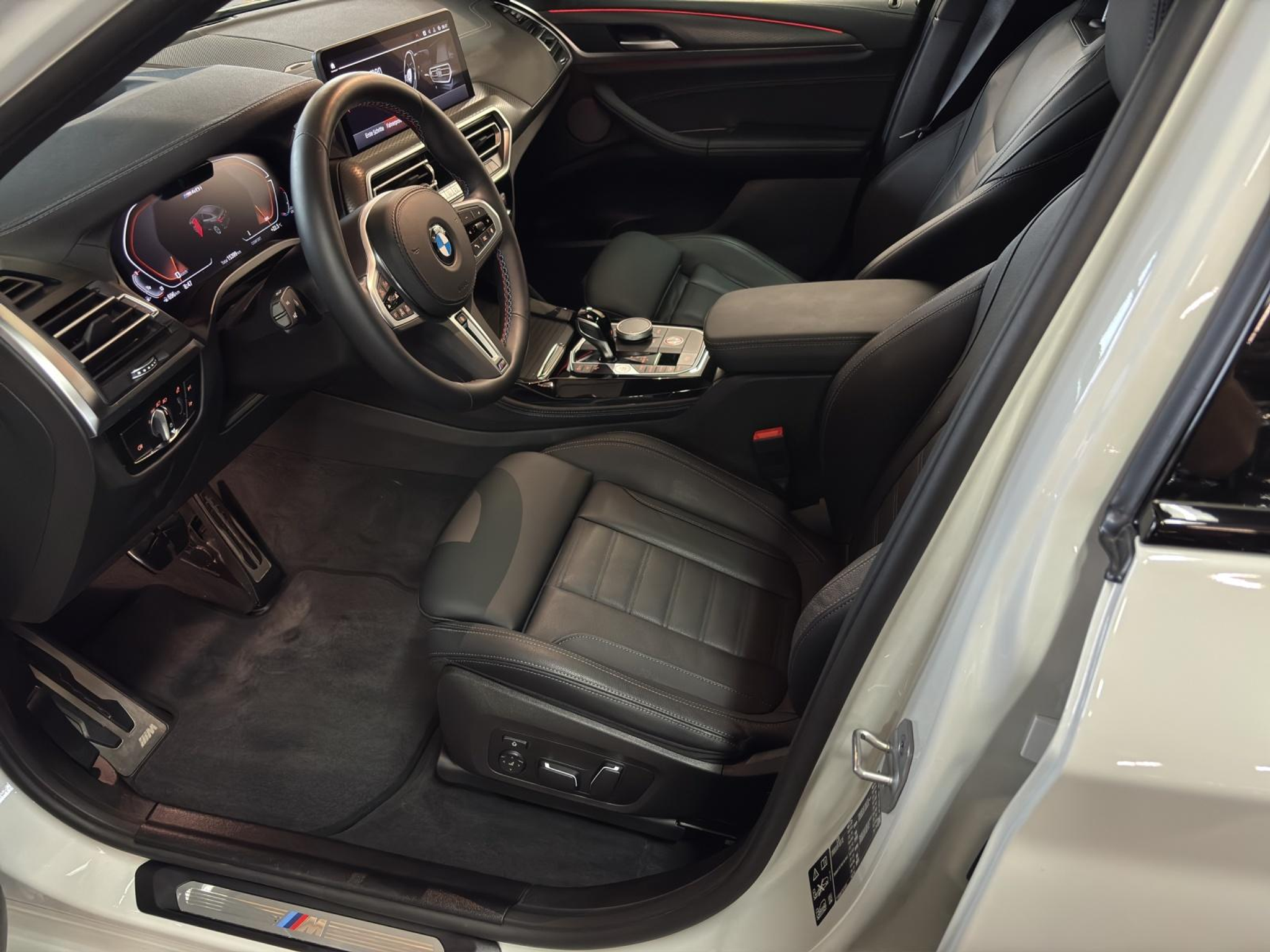 listing desktop thumbnail image 3