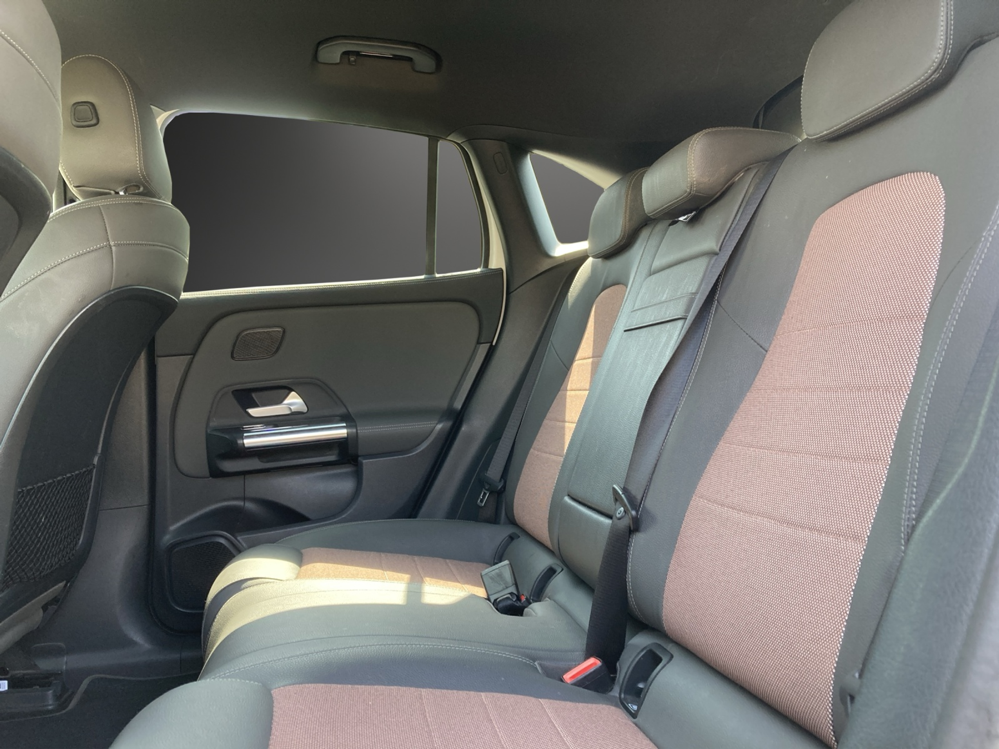 listing desktop thumbnail image 10