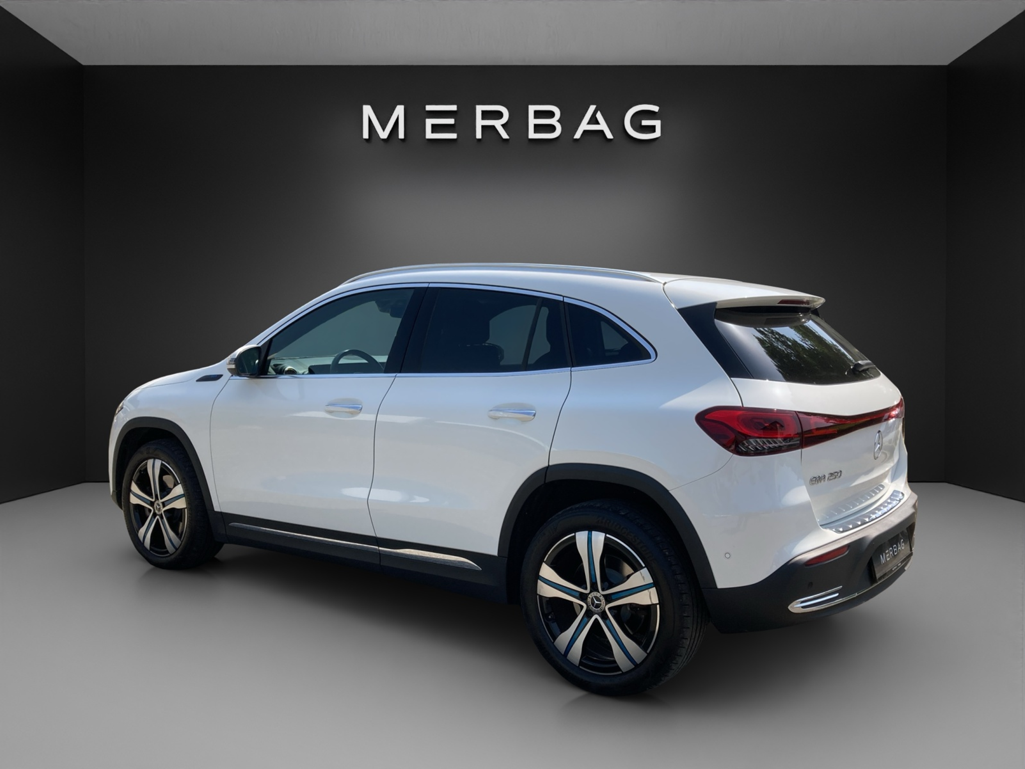 listing desktop thumbnail image 2