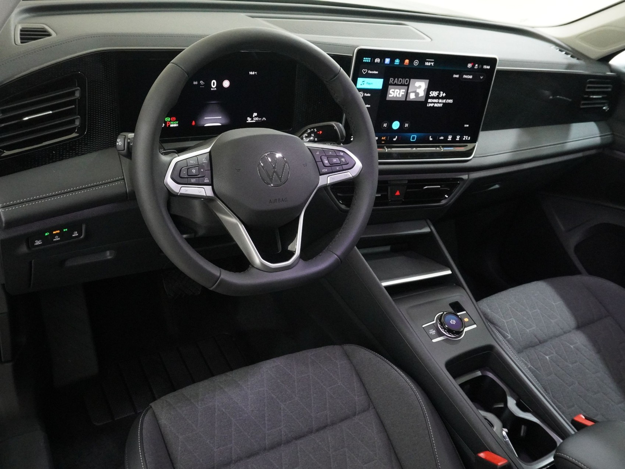 listing desktop thumbnail image 9