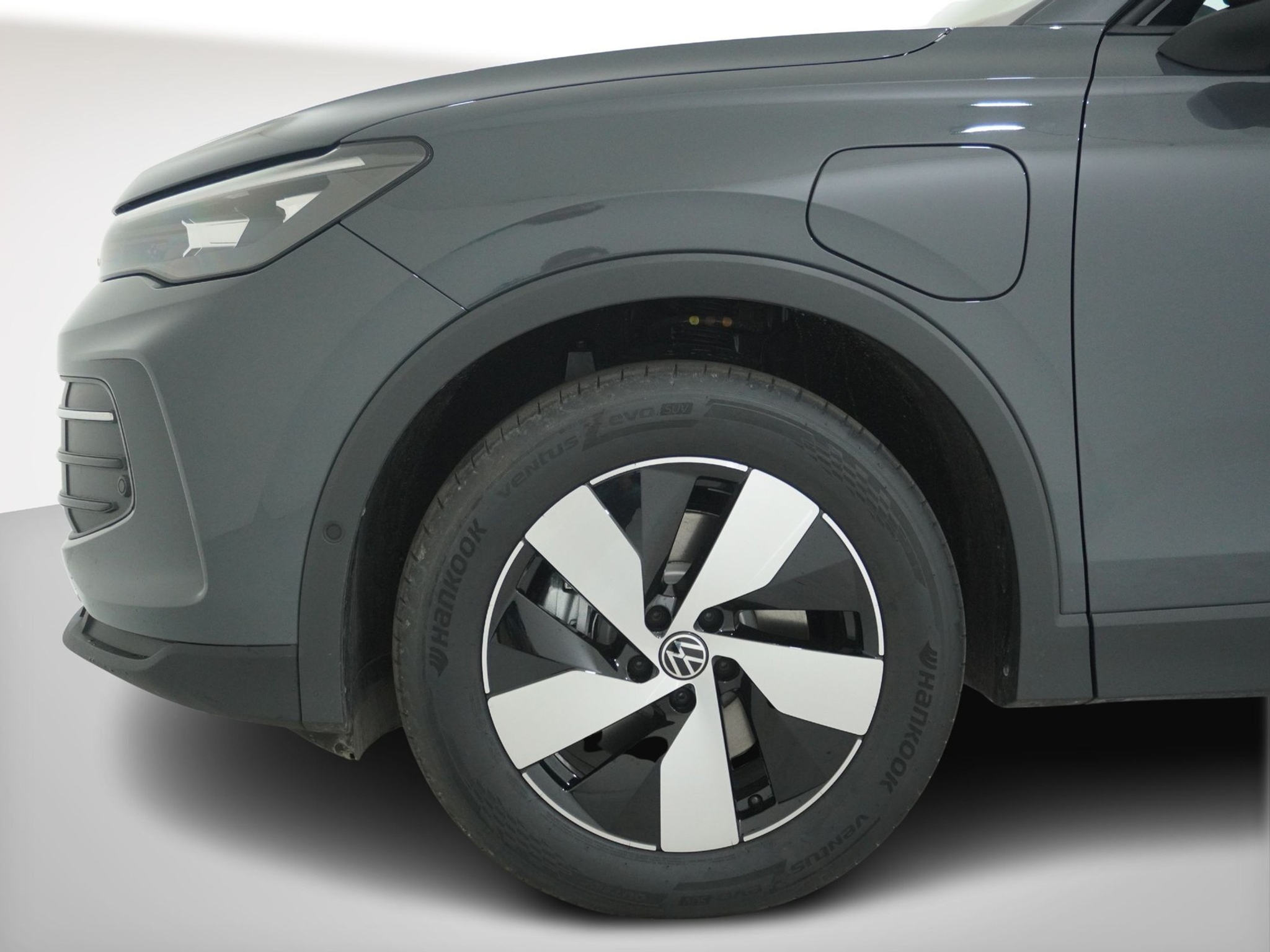 listing desktop thumbnail image 8