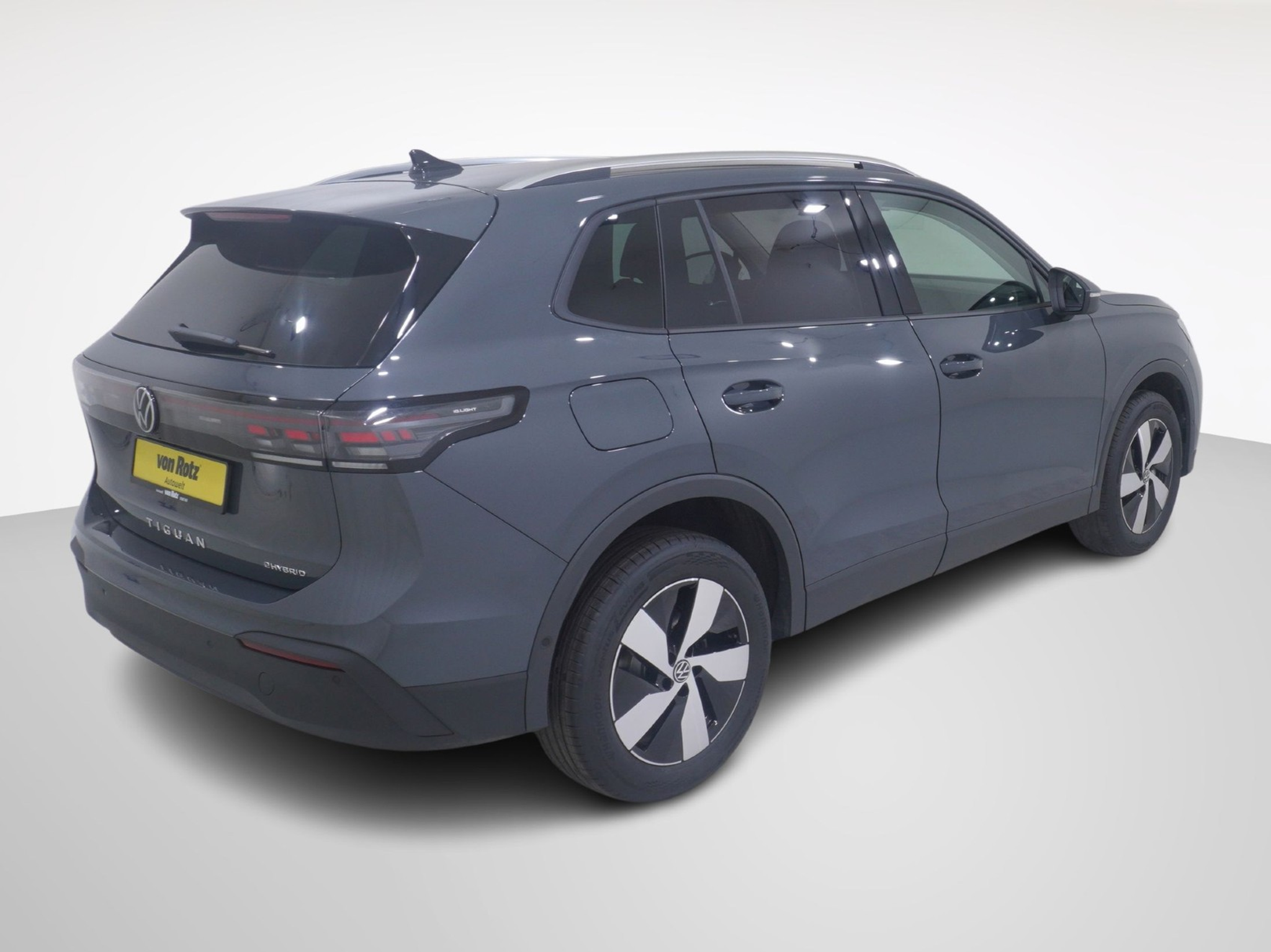 listing desktop thumbnail image 4