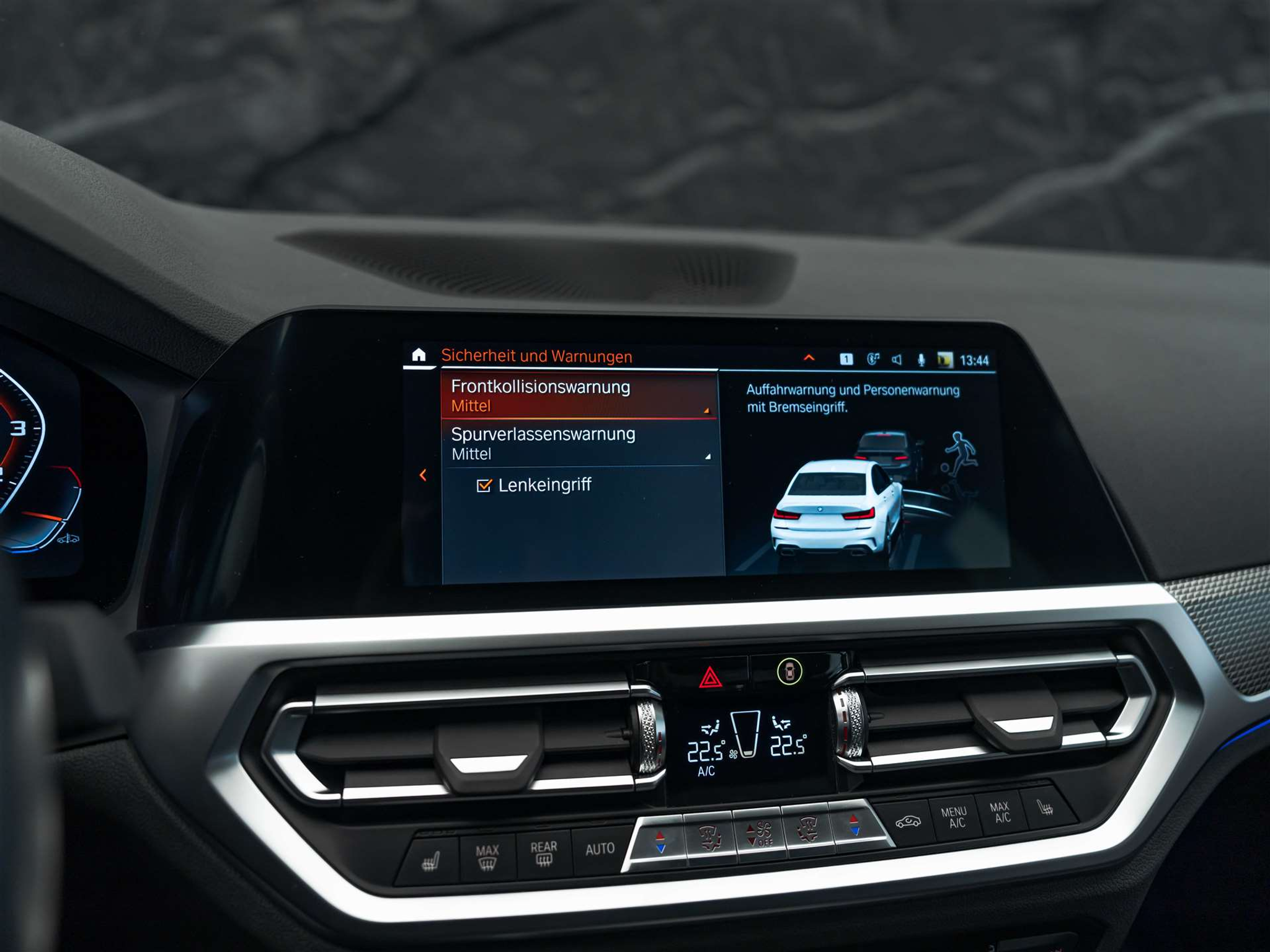 listing desktop thumbnail image 31