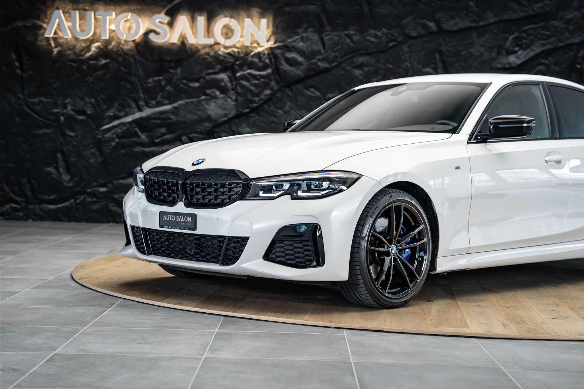 listing desktop thumbnail image 15