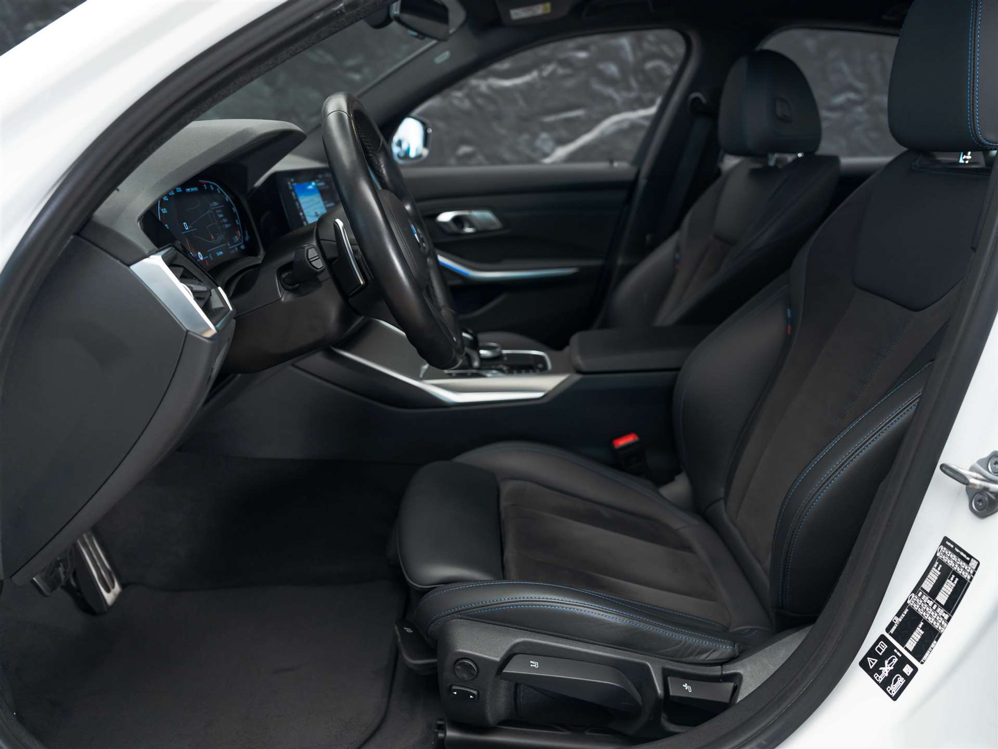 listing desktop thumbnail image 8