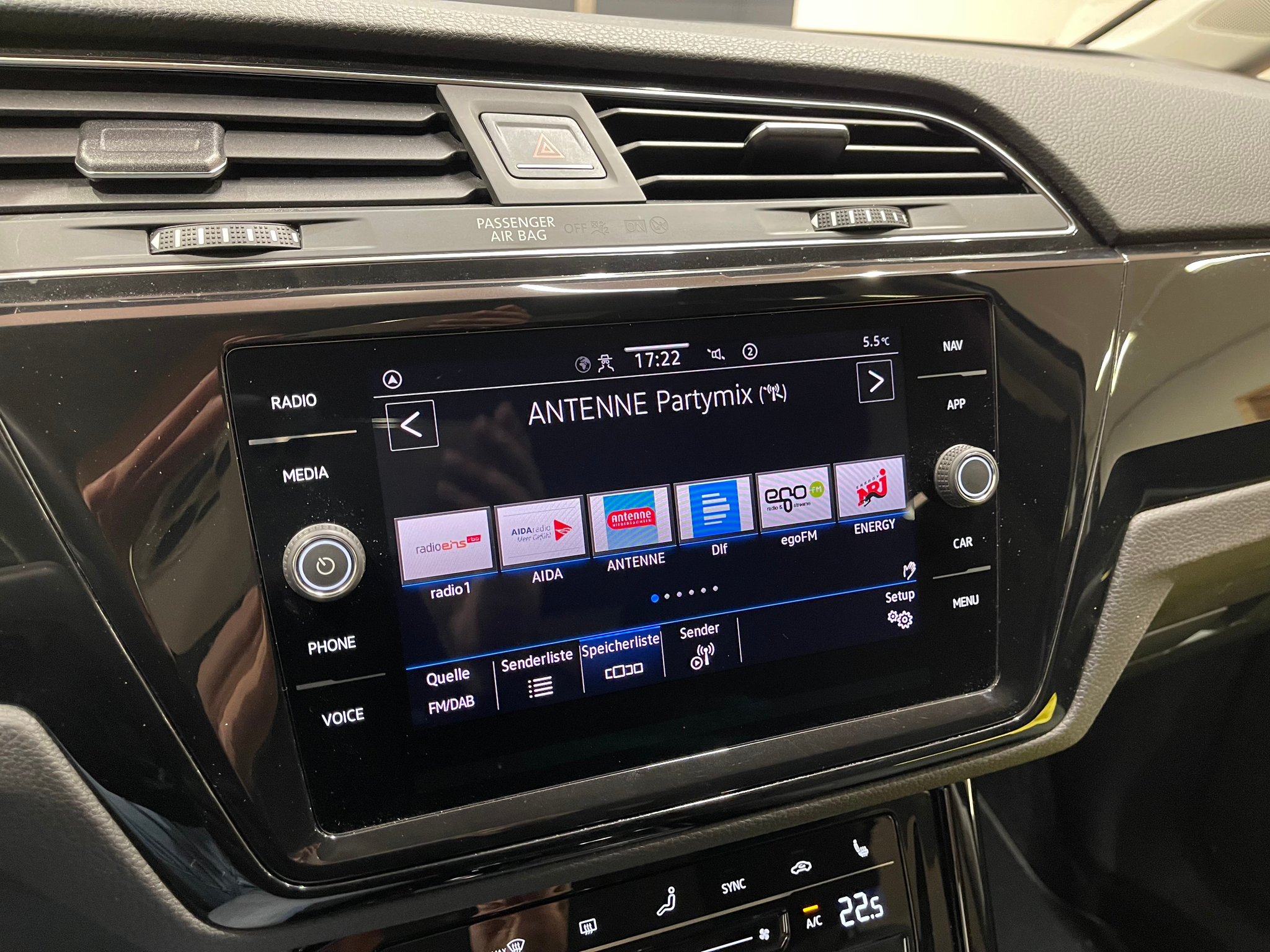 listing desktop thumbnail image 19