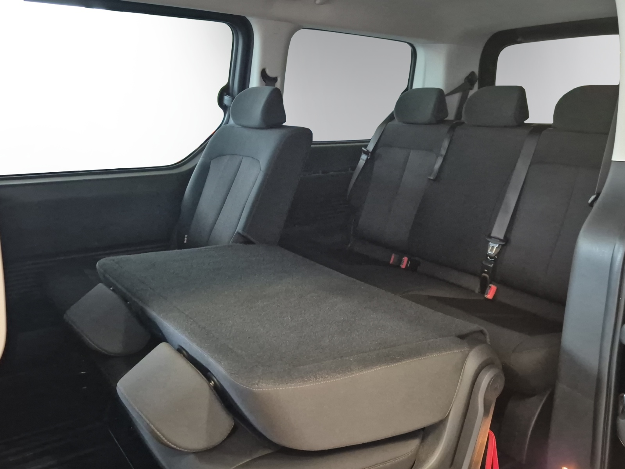 listing desktop thumbnail image 10