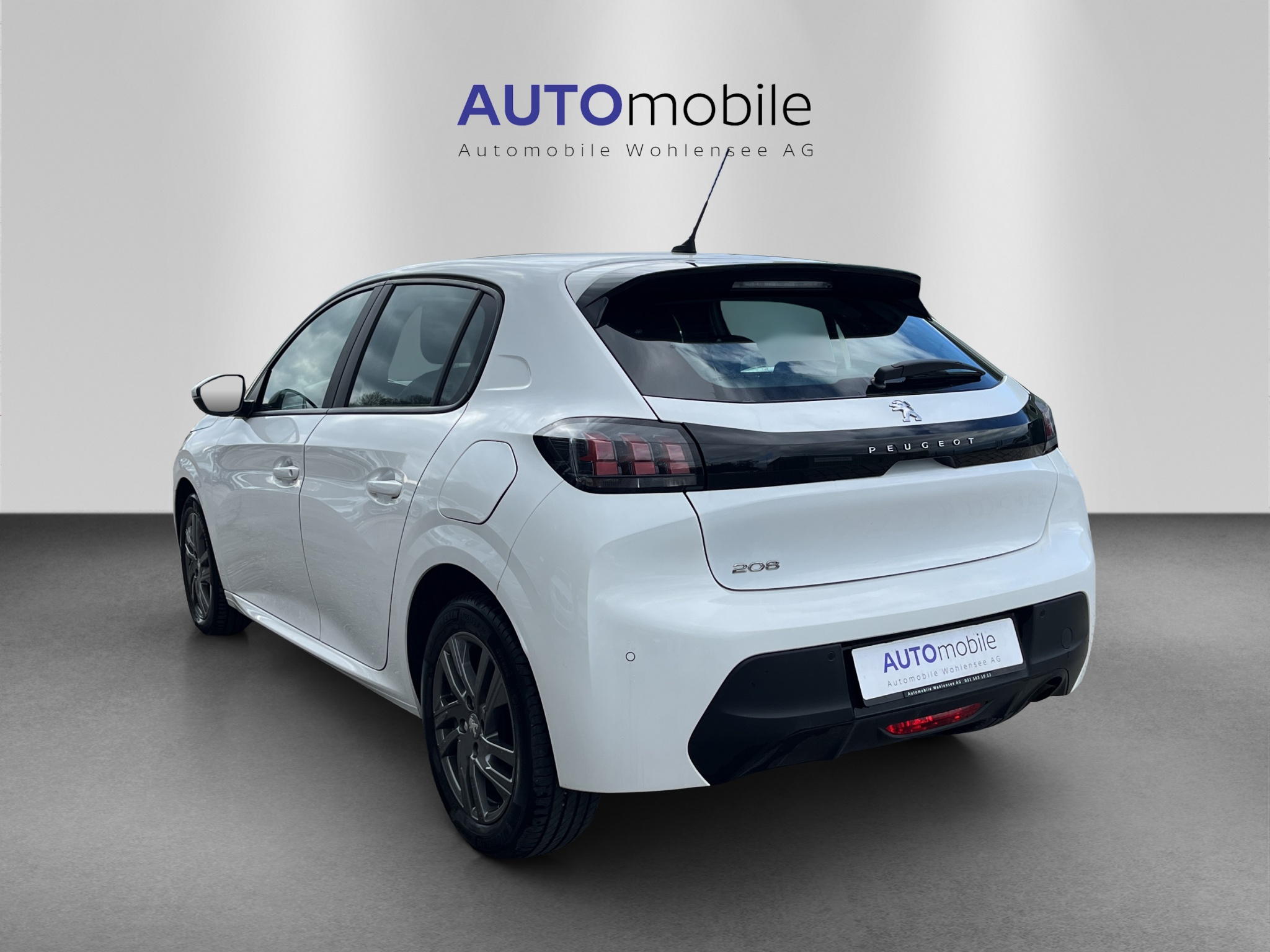 listing desktop thumbnail image 6