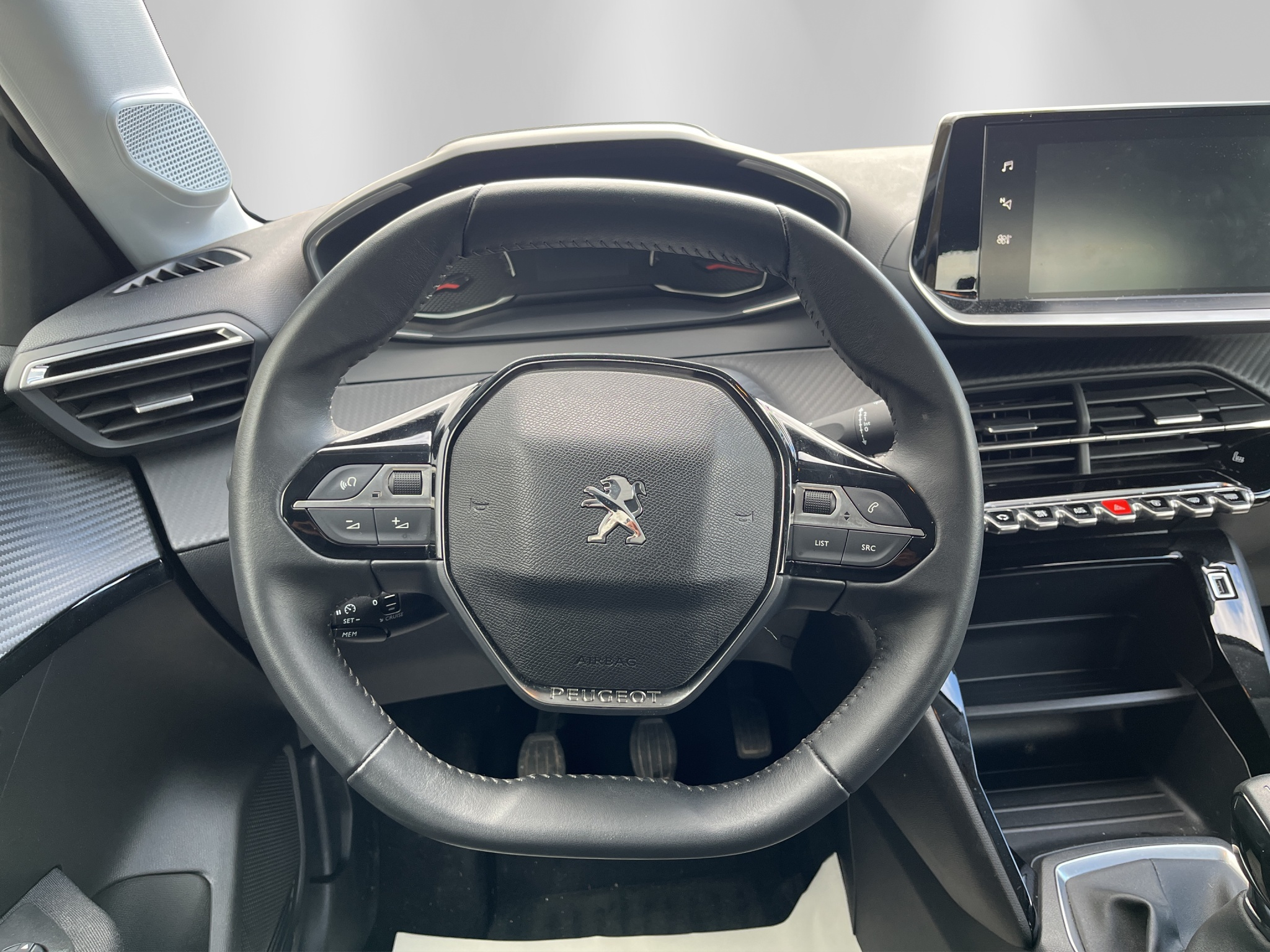 listing desktop thumbnail image 9