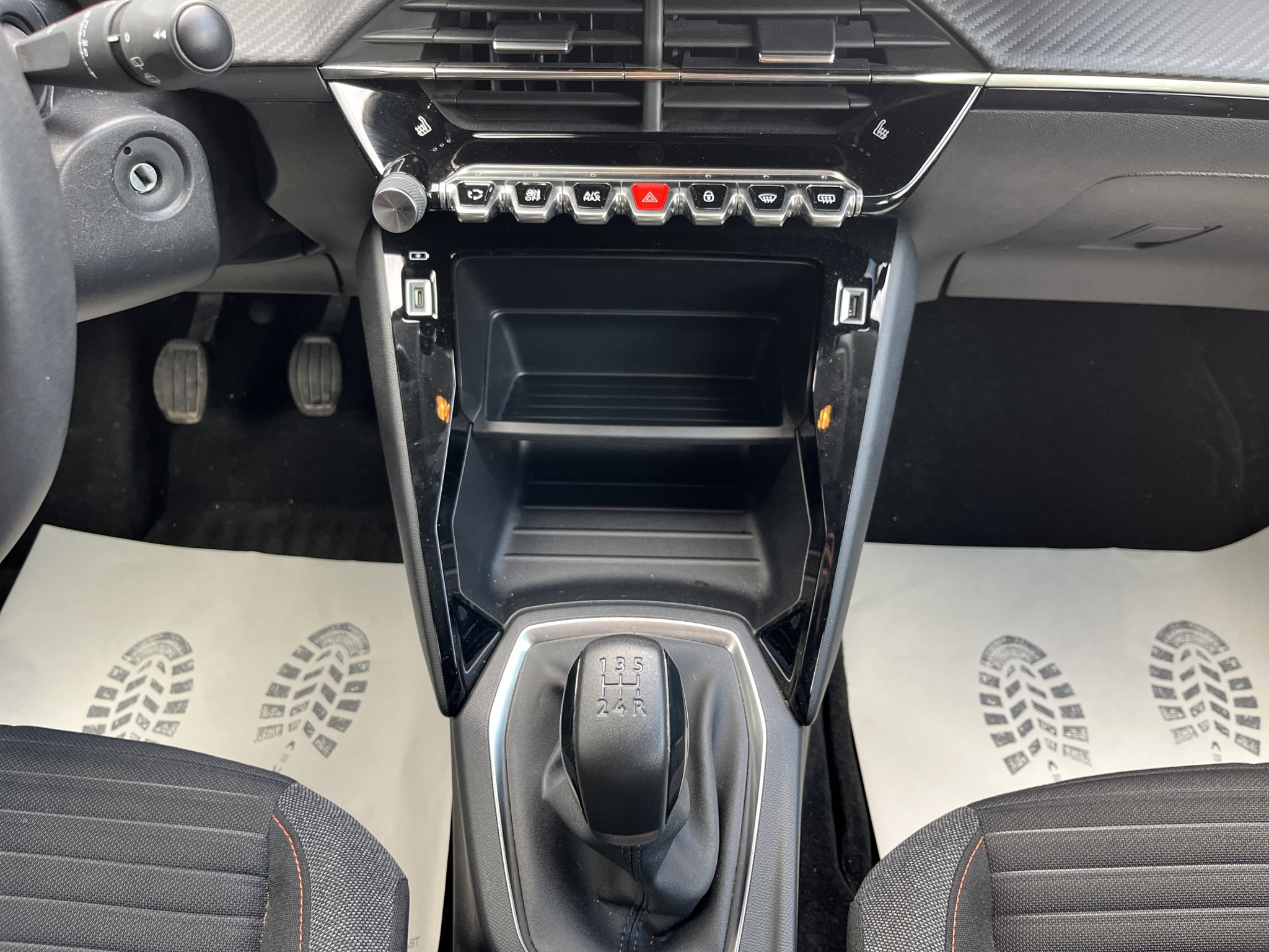 listing desktop thumbnail image 10