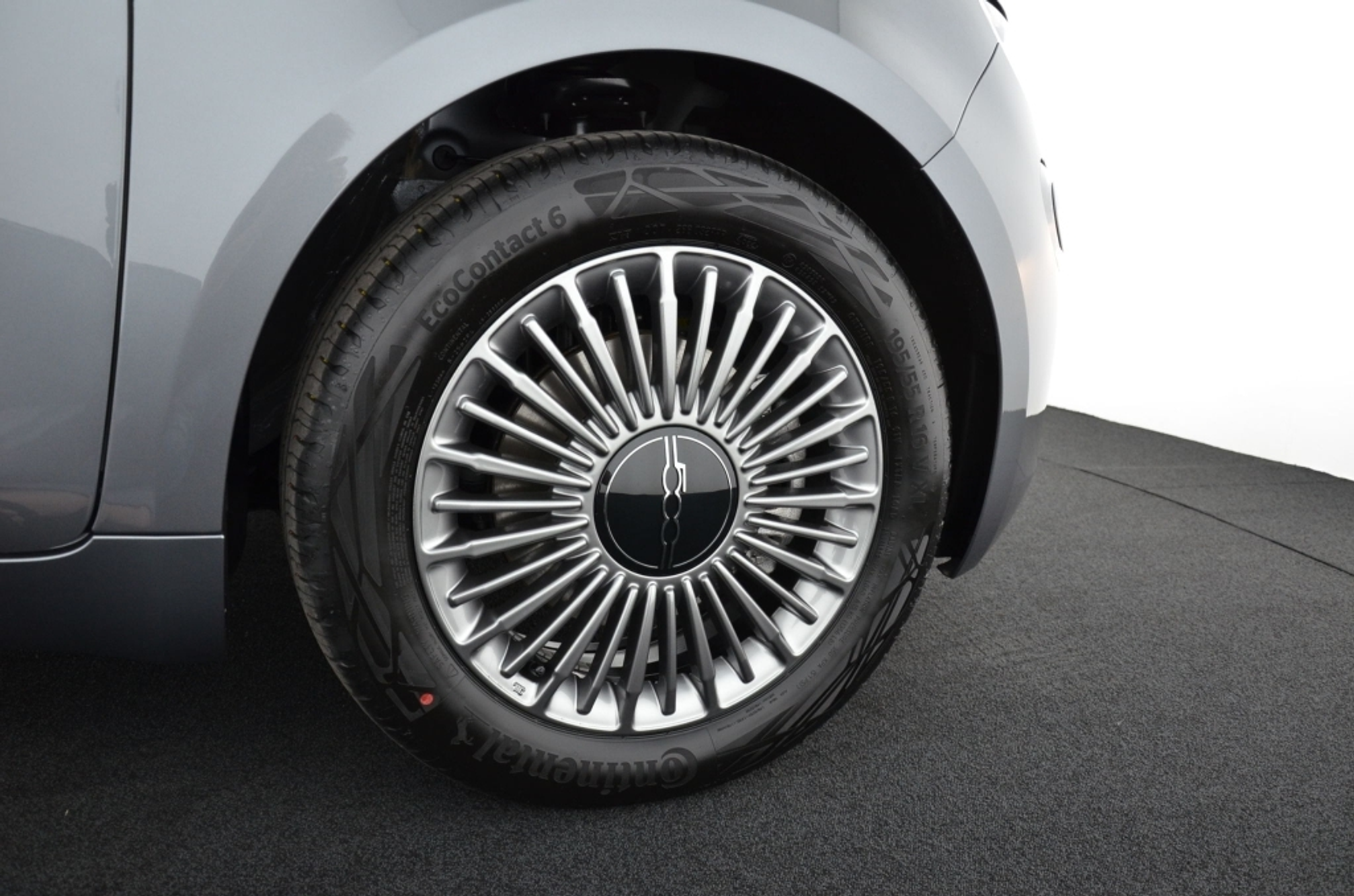 listing desktop thumbnail image 9