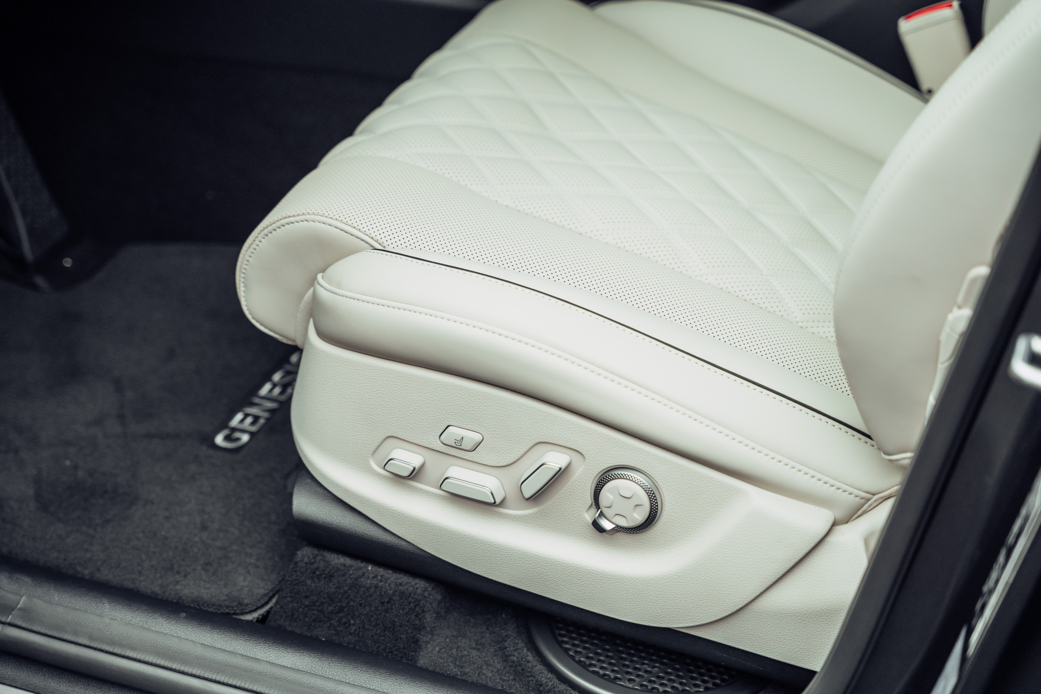 listing desktop thumbnail image 12