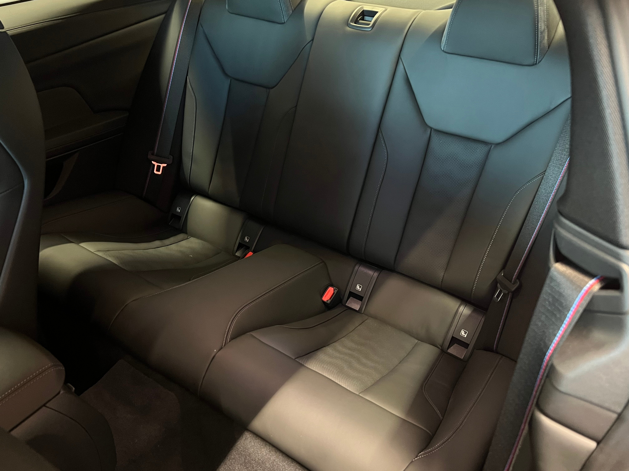 listing desktop thumbnail image 18