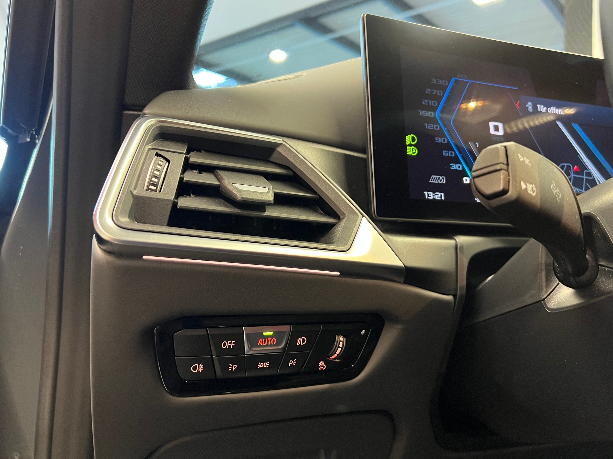 listing desktop thumbnail image 31