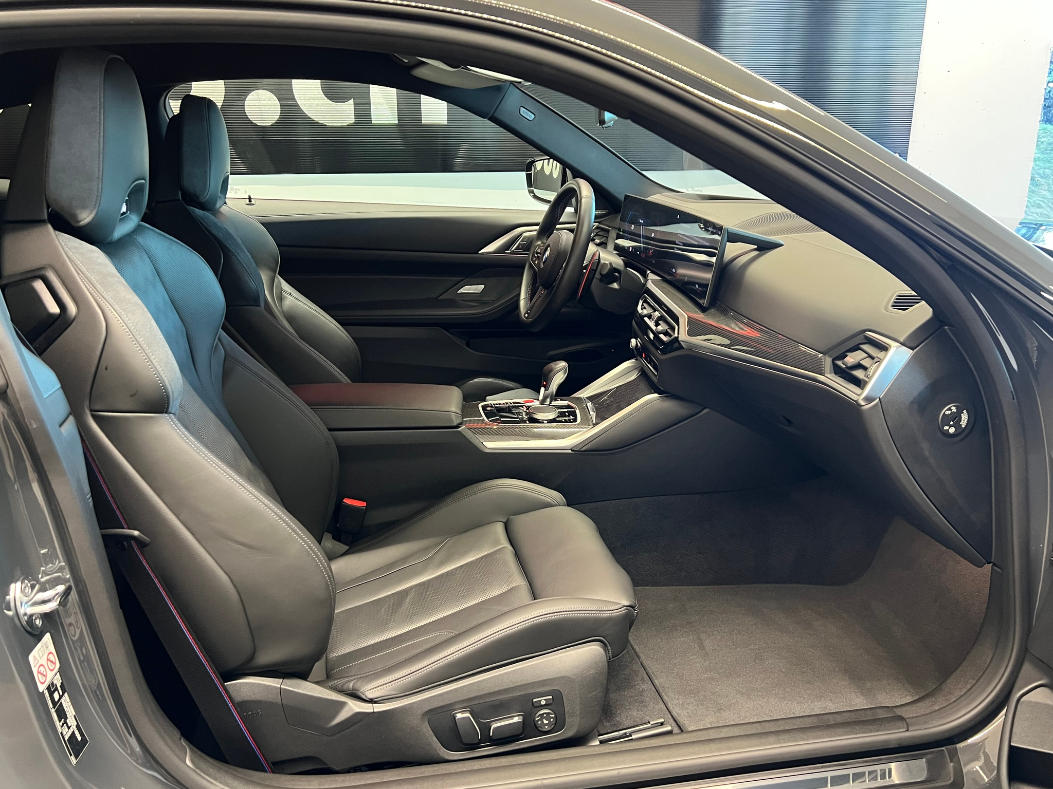 listing desktop thumbnail image 21