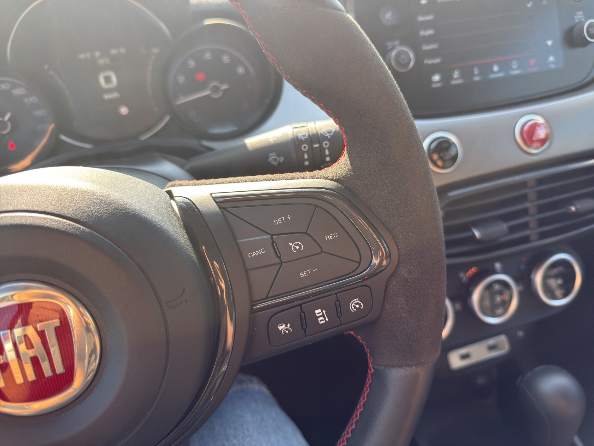 listing desktop thumbnail image 24